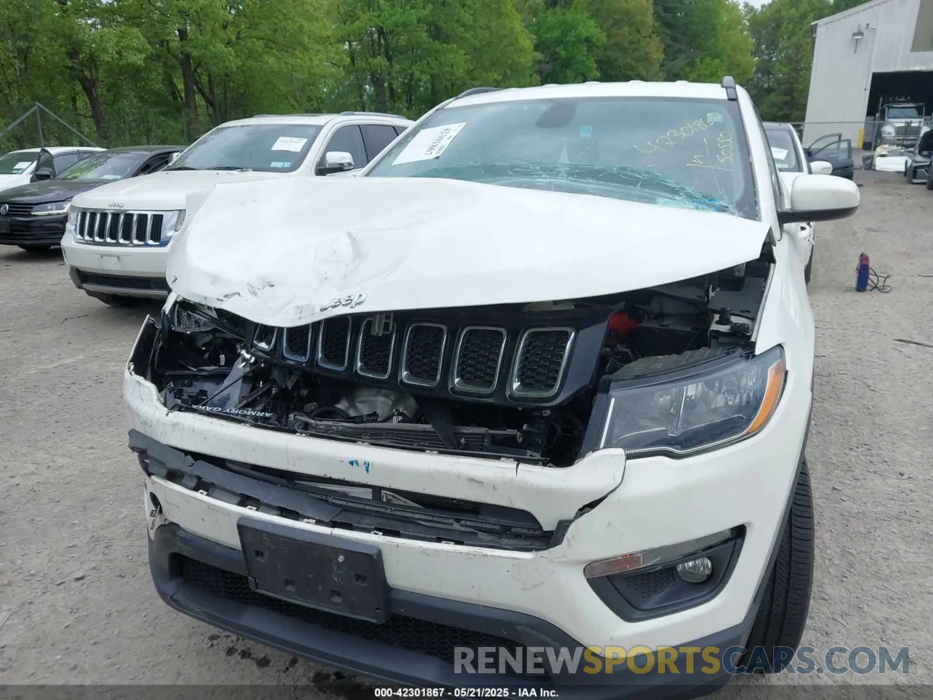 6 Photograph of a damaged car 3C4NJDBB0LT104648 JEEP COMPASS 2020
