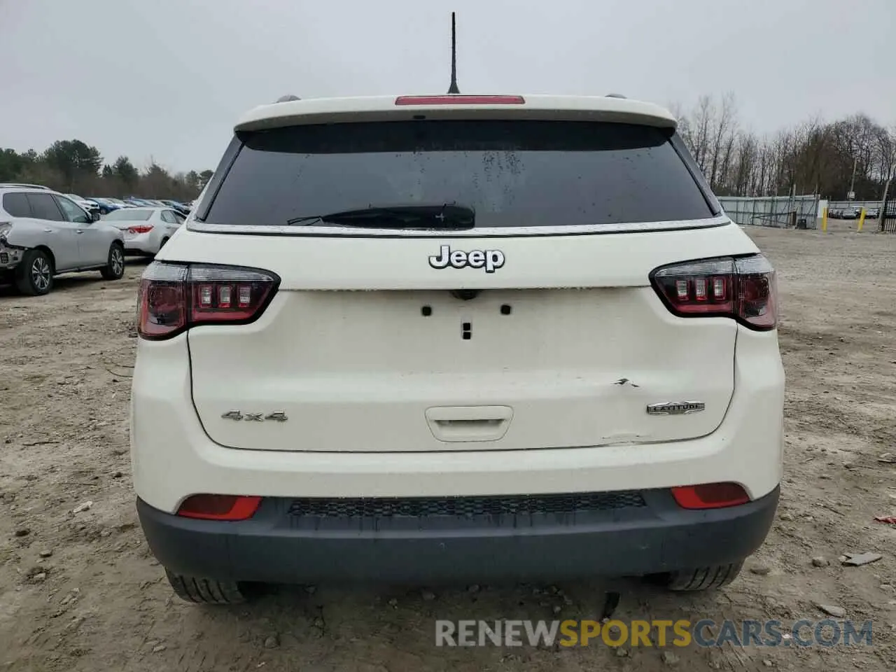 6 Photograph of a damaged car 3C4NJDBB0LT125967 JEEP COMPASS 2020