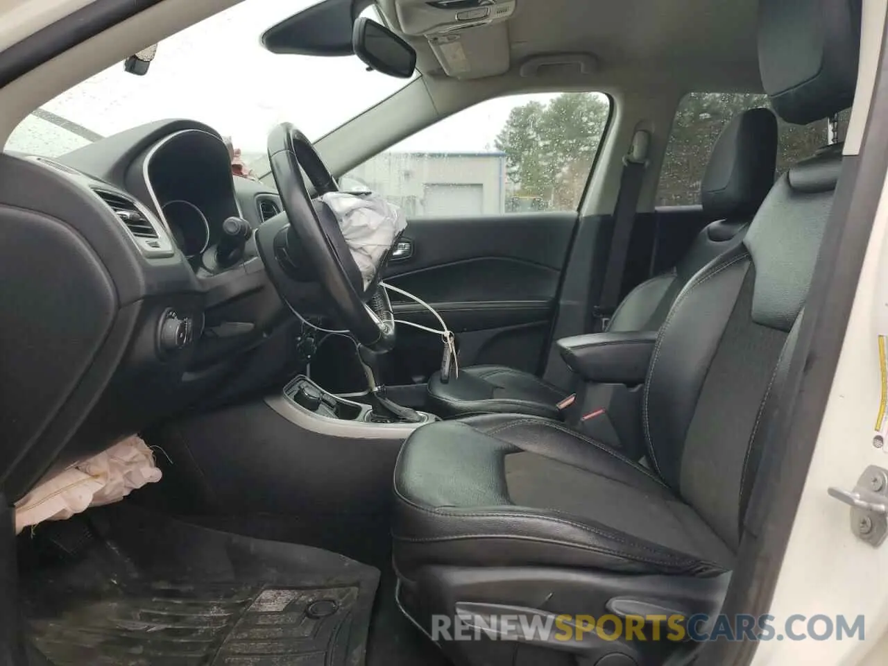 7 Photograph of a damaged car 3C4NJDBB0LT125967 JEEP COMPASS 2020