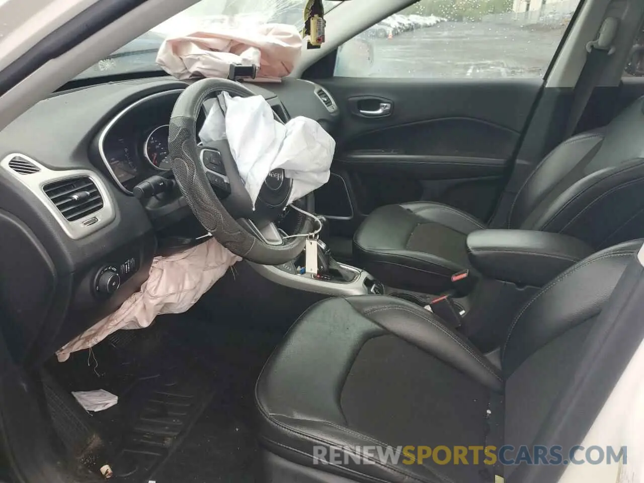 7 Photograph of a damaged car 3C4NJDBB0LT258454 JEEP COMPASS 2020
