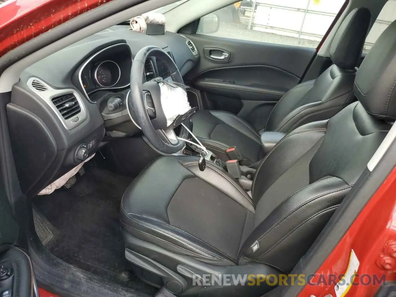 7 Photograph of a damaged car 3C4NJDBB1LT129848 JEEP COMPASS 2020
