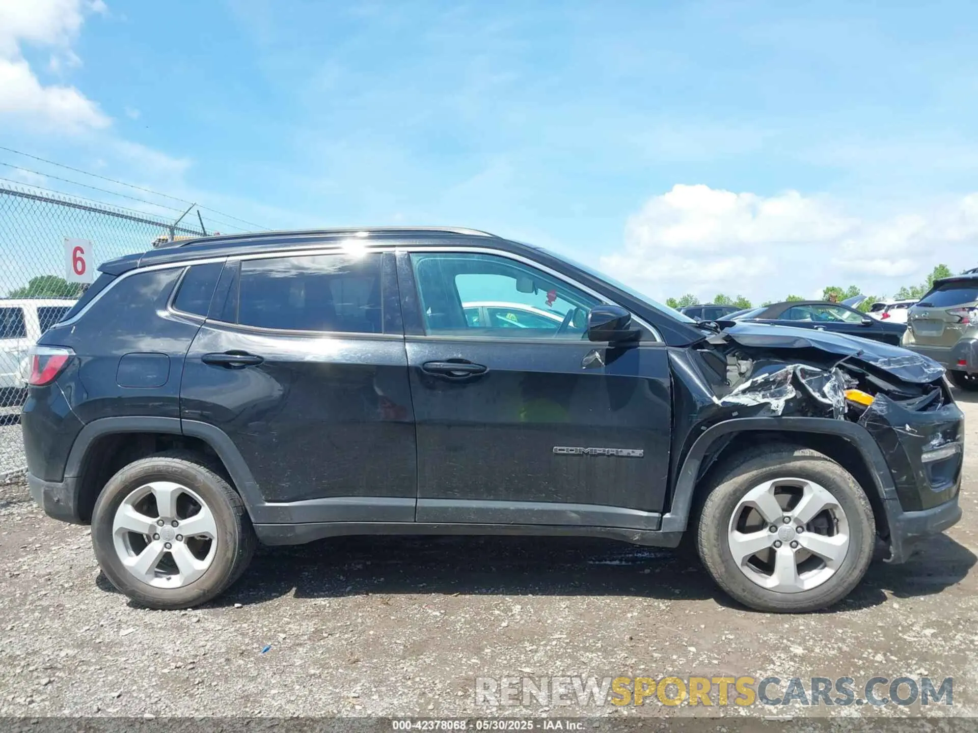 13 Photograph of a damaged car 3C4NJDBB1LT133043 JEEP COMPASS 2020