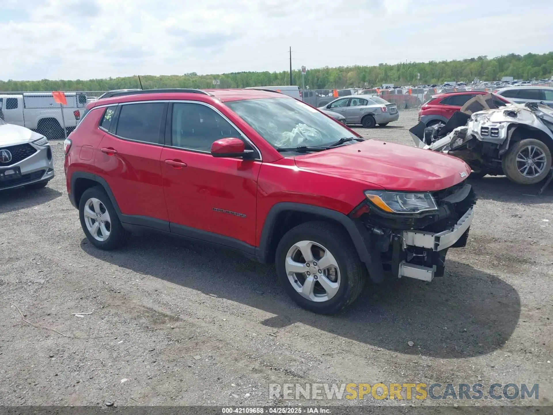 1 Photograph of a damaged car 3C4NJDBB1LT135570 JEEP COMPASS 2020