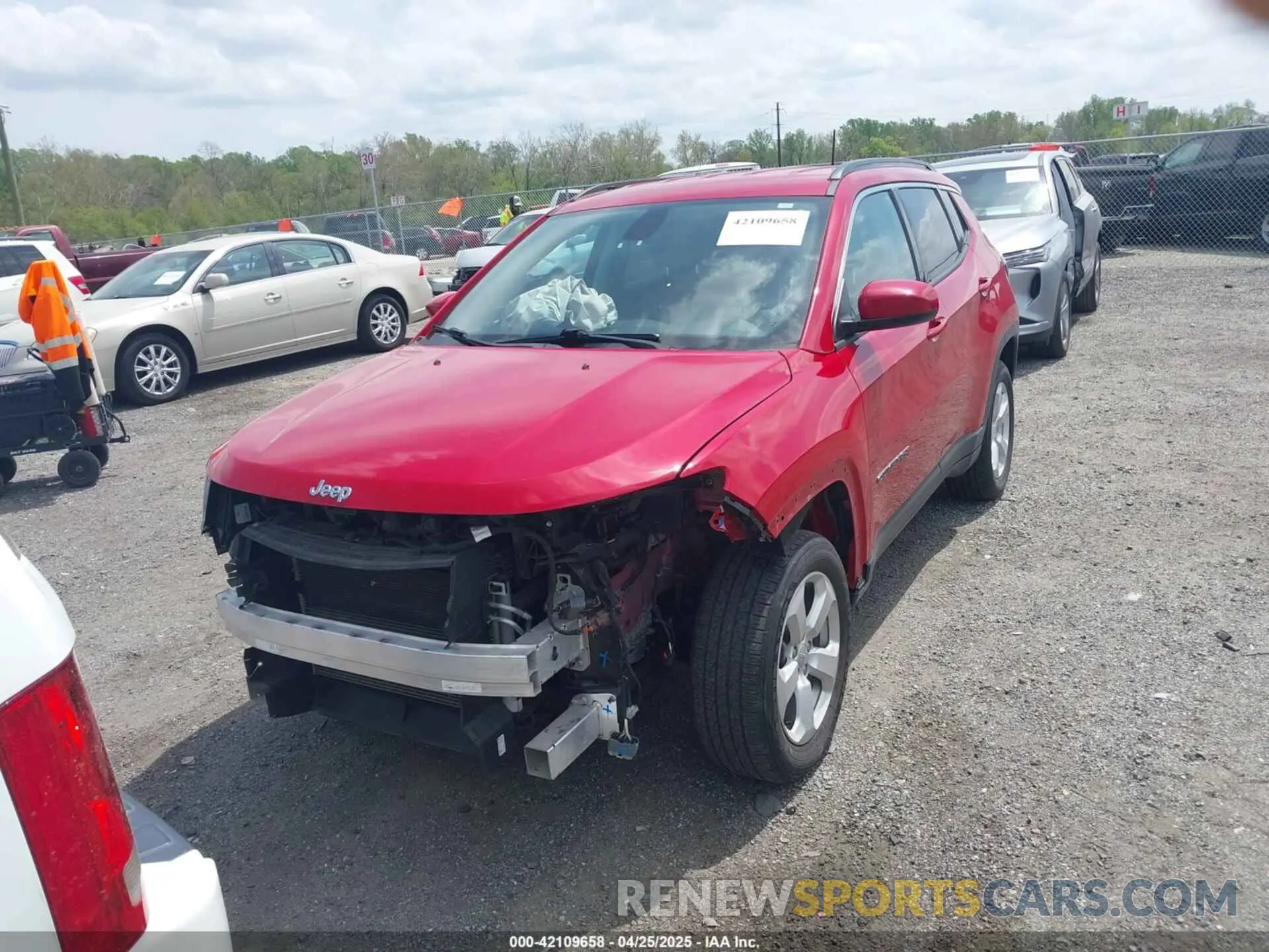 12 Photograph of a damaged car 3C4NJDBB1LT135570 JEEP COMPASS 2020