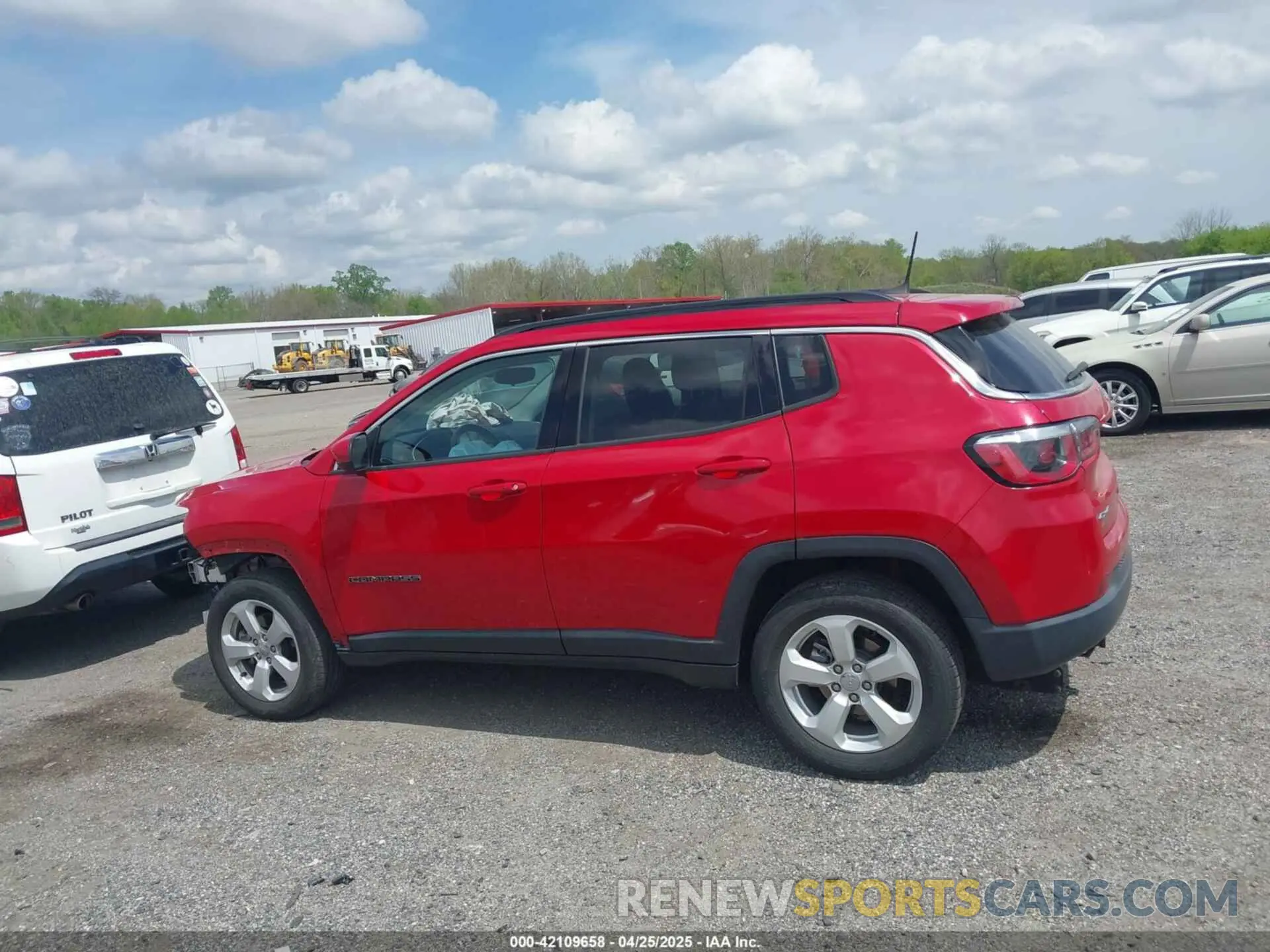 14 Photograph of a damaged car 3C4NJDBB1LT135570 JEEP COMPASS 2020