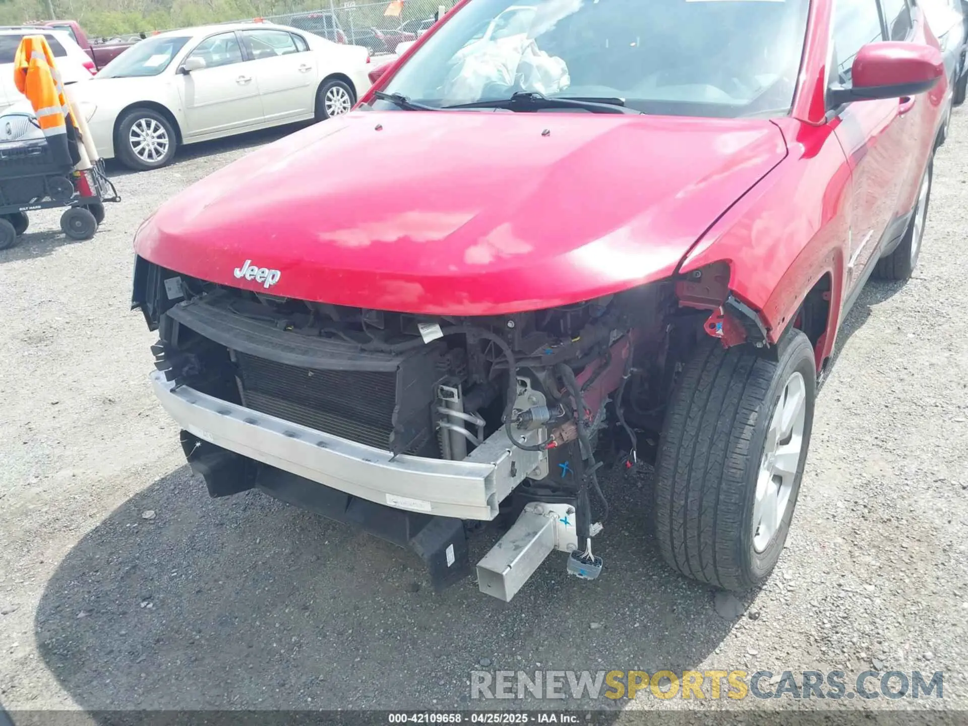 6 Photograph of a damaged car 3C4NJDBB1LT135570 JEEP COMPASS 2020