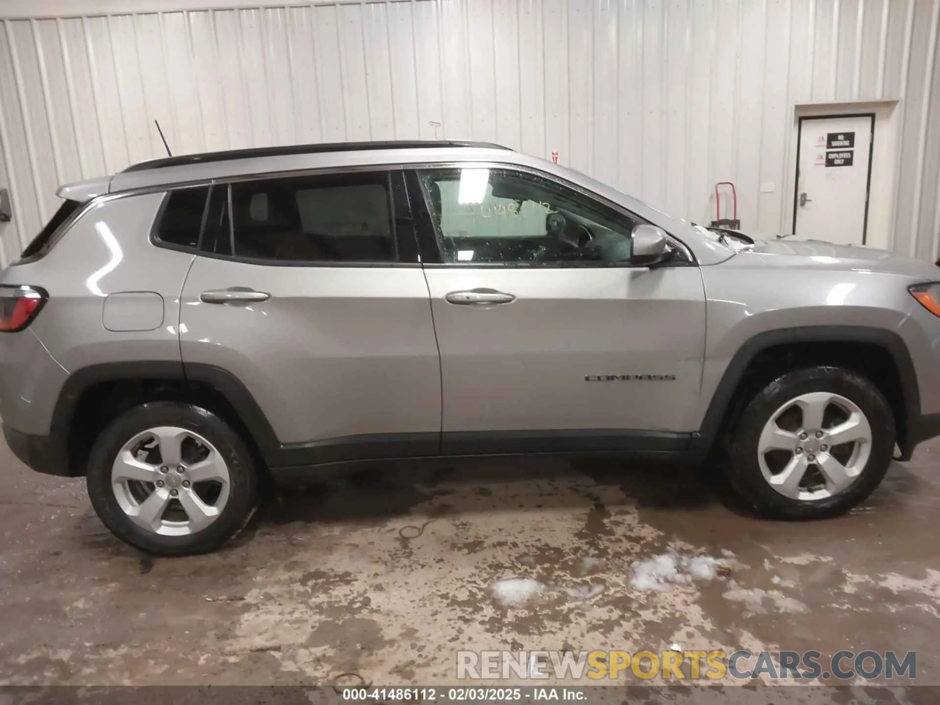 13 Photograph of a damaged car 3C4NJDBB1LT155169 JEEP COMPASS 2020