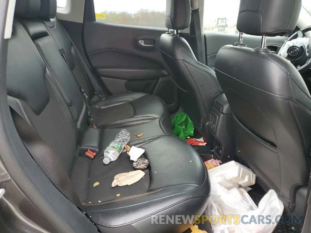 11 Photograph of a damaged car 3C4NJDBB1LT205116 JEEP COMPASS 2020
