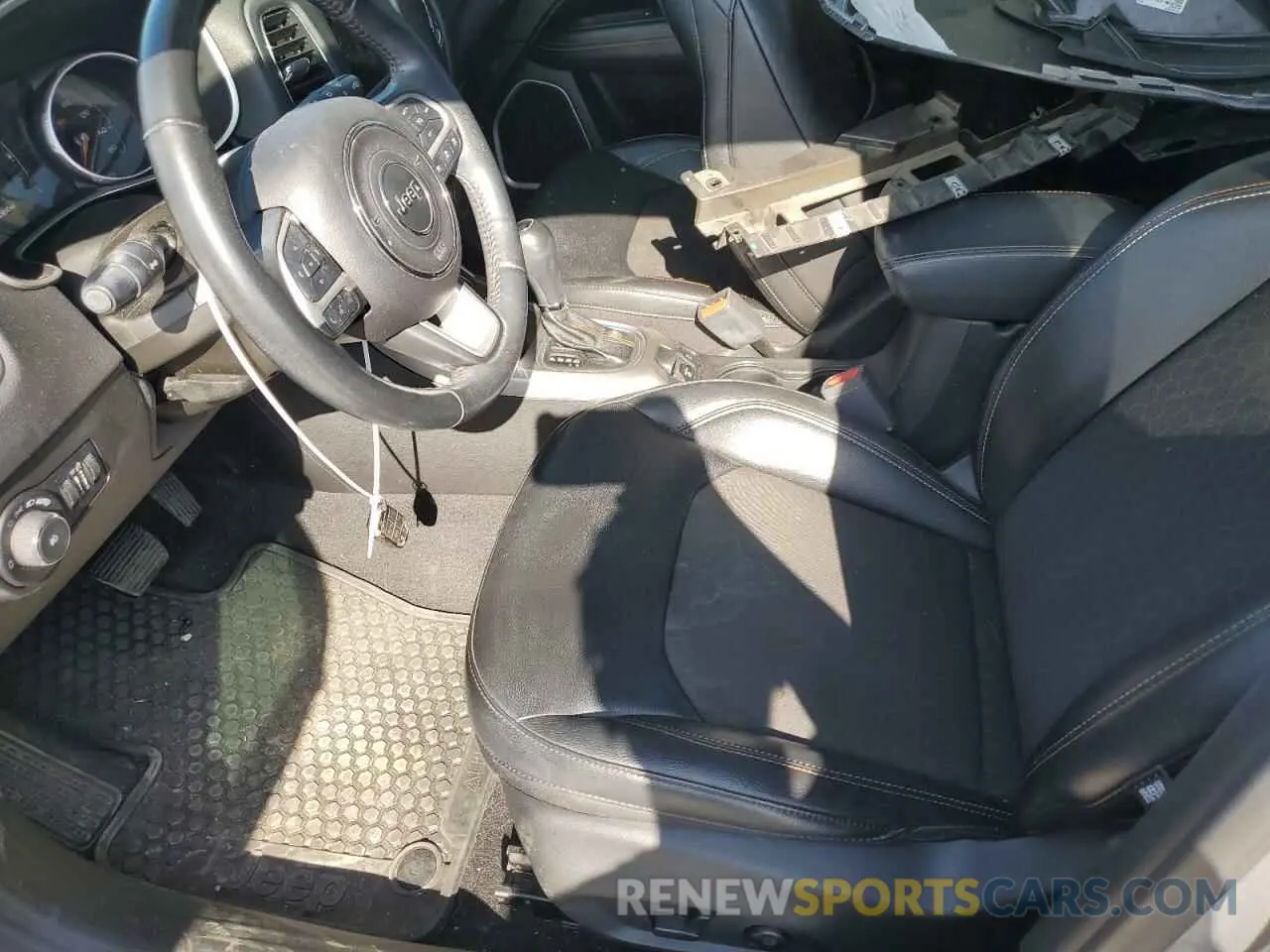 7 Photograph of a damaged car 3C4NJDBB1LT228931 JEEP COMPASS 2020