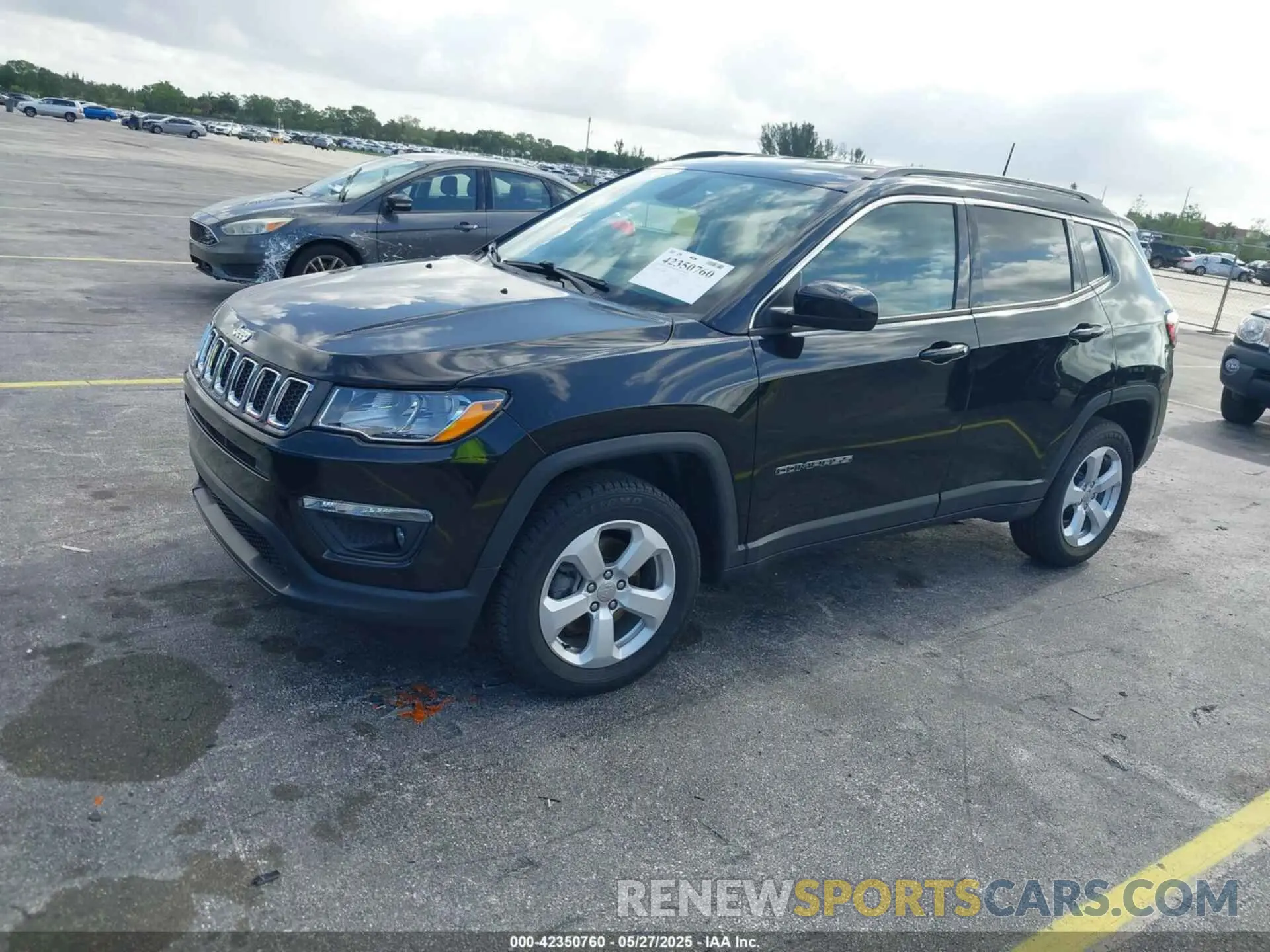 2 Photograph of a damaged car 3C4NJDBB1LT244000 JEEP COMPASS 2020