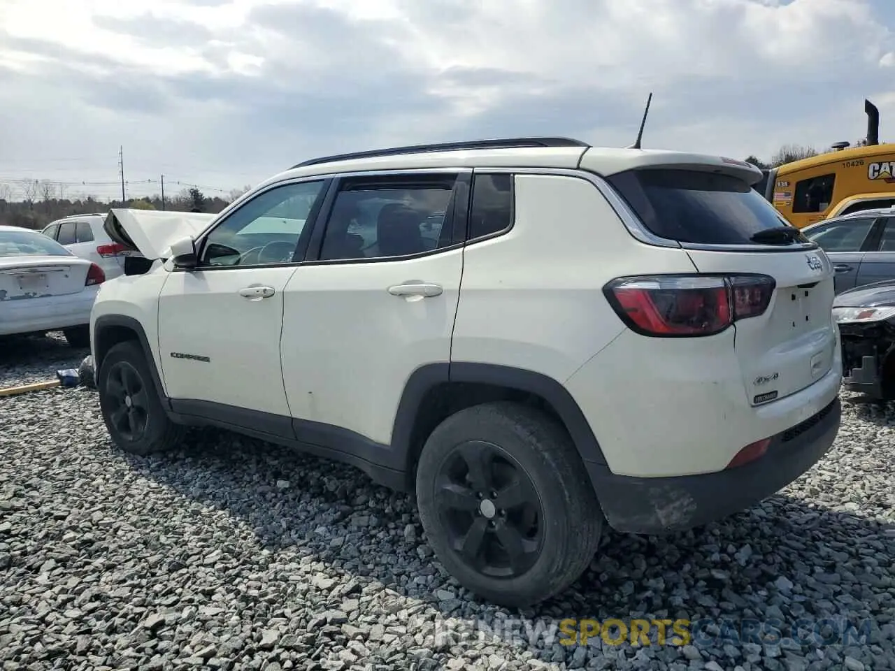 2 Photograph of a damaged car 3C4NJDBB2LT104280 JEEP COMPASS 2020