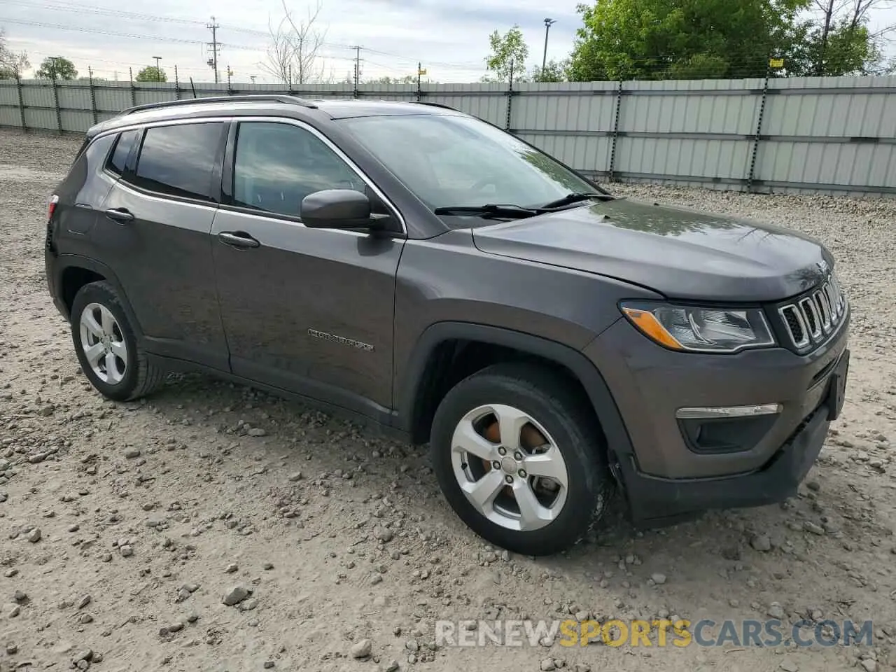 4 Photograph of a damaged car 3C4NJDBB2LT134346 JEEP COMPASS 2020