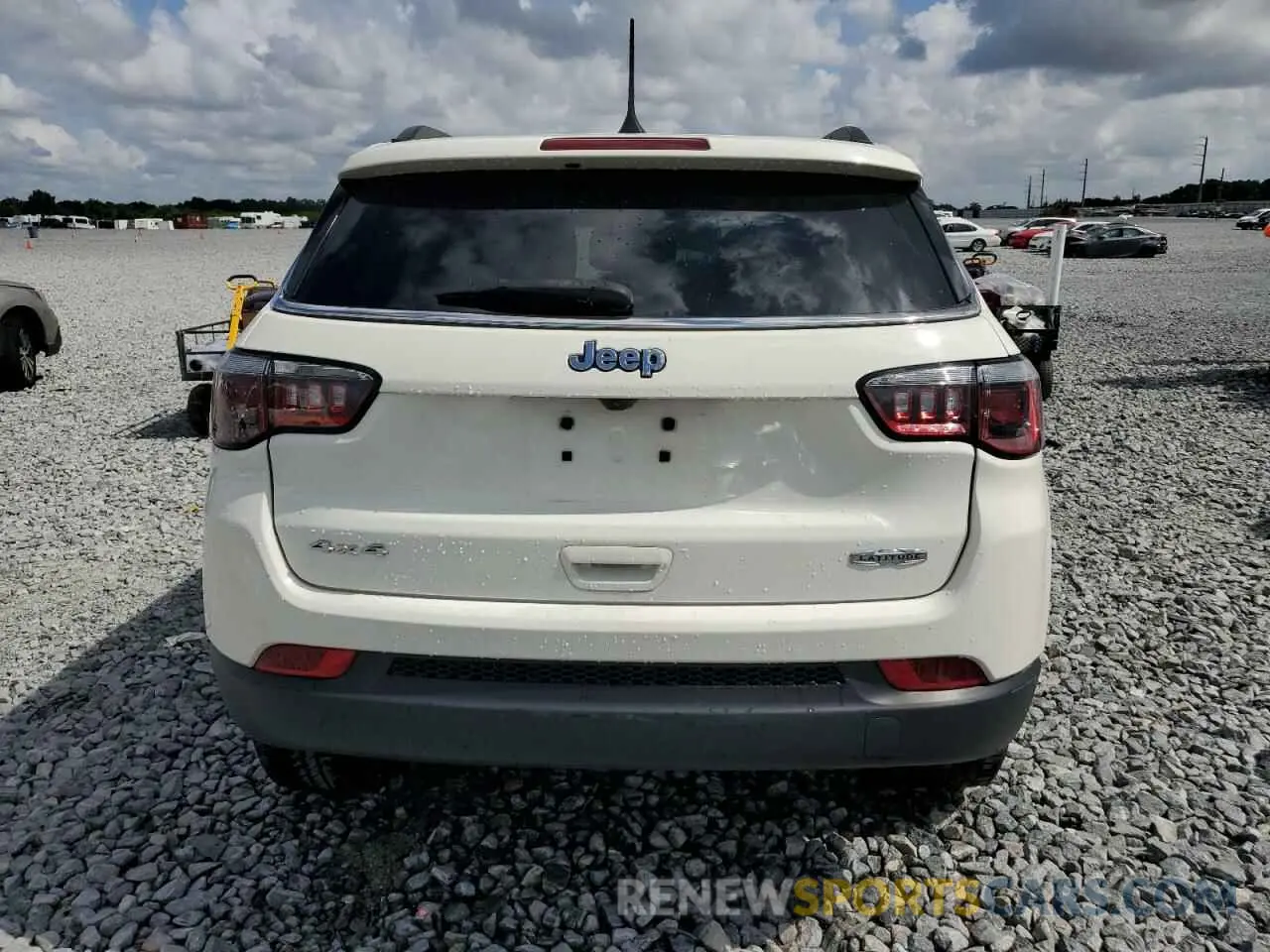 6 Photograph of a damaged car 3C4NJDBB2LT219705 JEEP COMPASS 2020