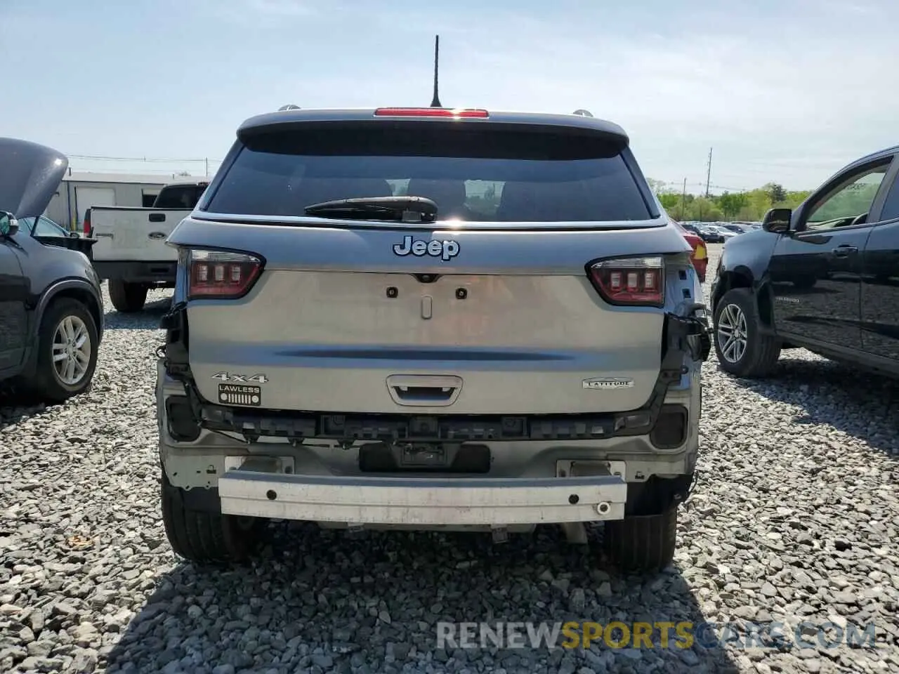 6 Photograph of a damaged car 3C4NJDBB3LT100870 JEEP COMPASS 2020