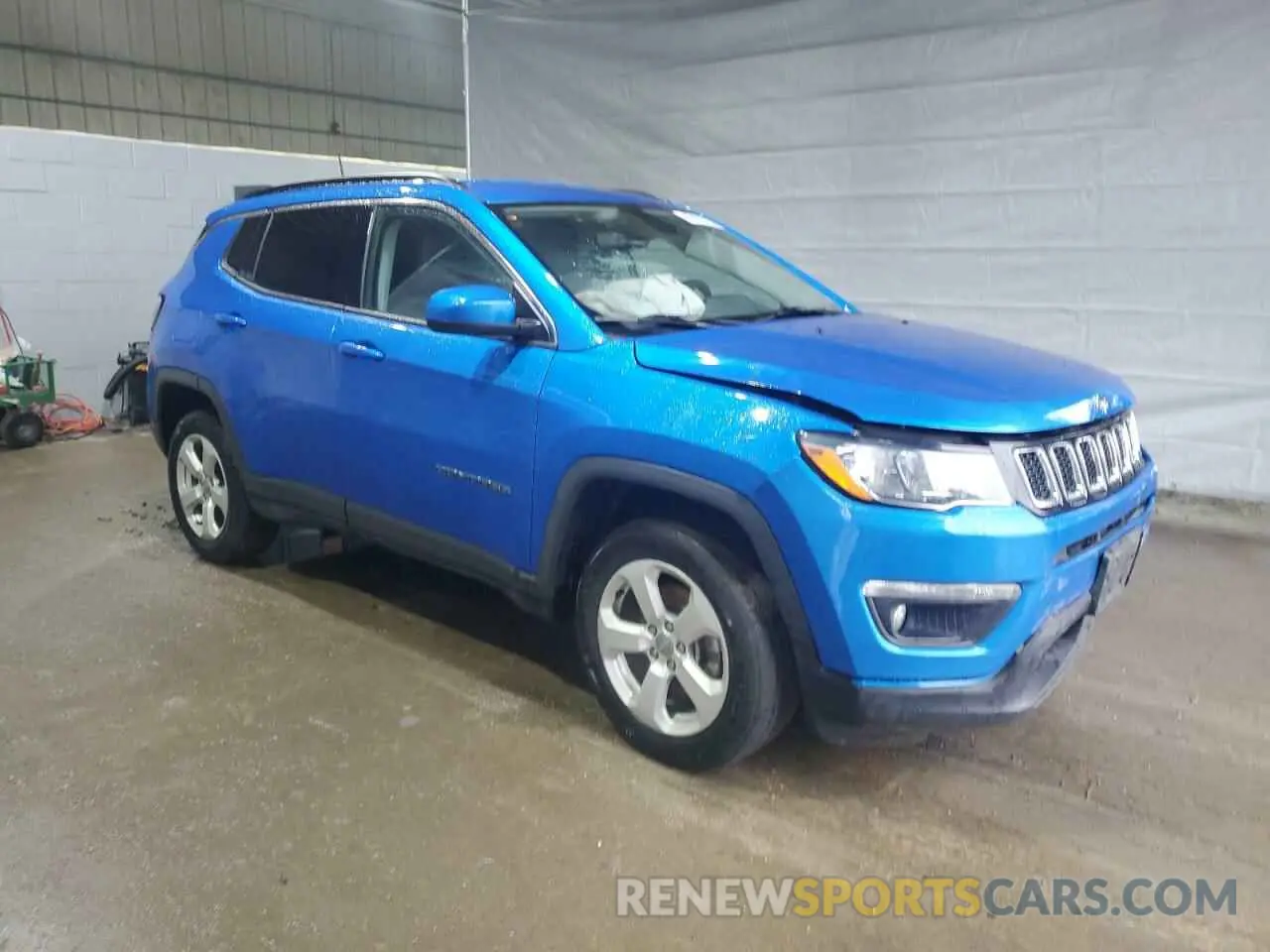 4 Photograph of a damaged car 3C4NJDBB3LT115739 JEEP COMPASS 2020