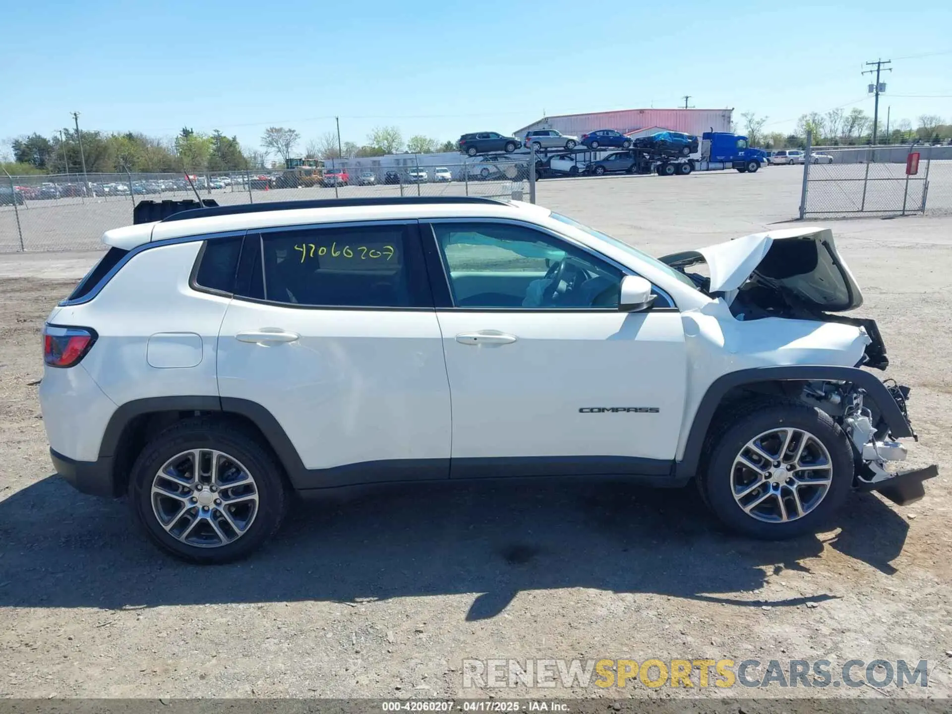 14 Photograph of a damaged car 3C4NJDBB4LT222752 JEEP COMPASS 2020