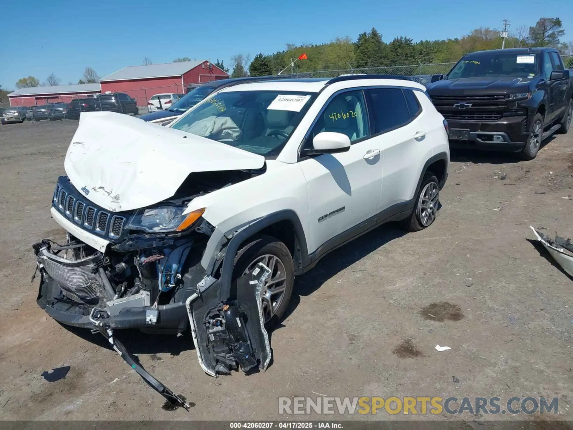 2 Photograph of a damaged car 3C4NJDBB4LT222752 JEEP COMPASS 2020