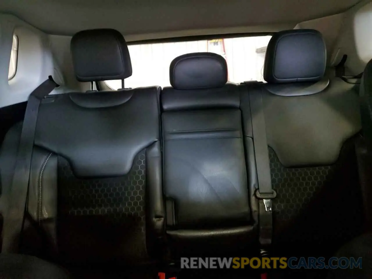 10 Photograph of a damaged car 3C4NJDBB5LT112258 JEEP COMPASS 2020
