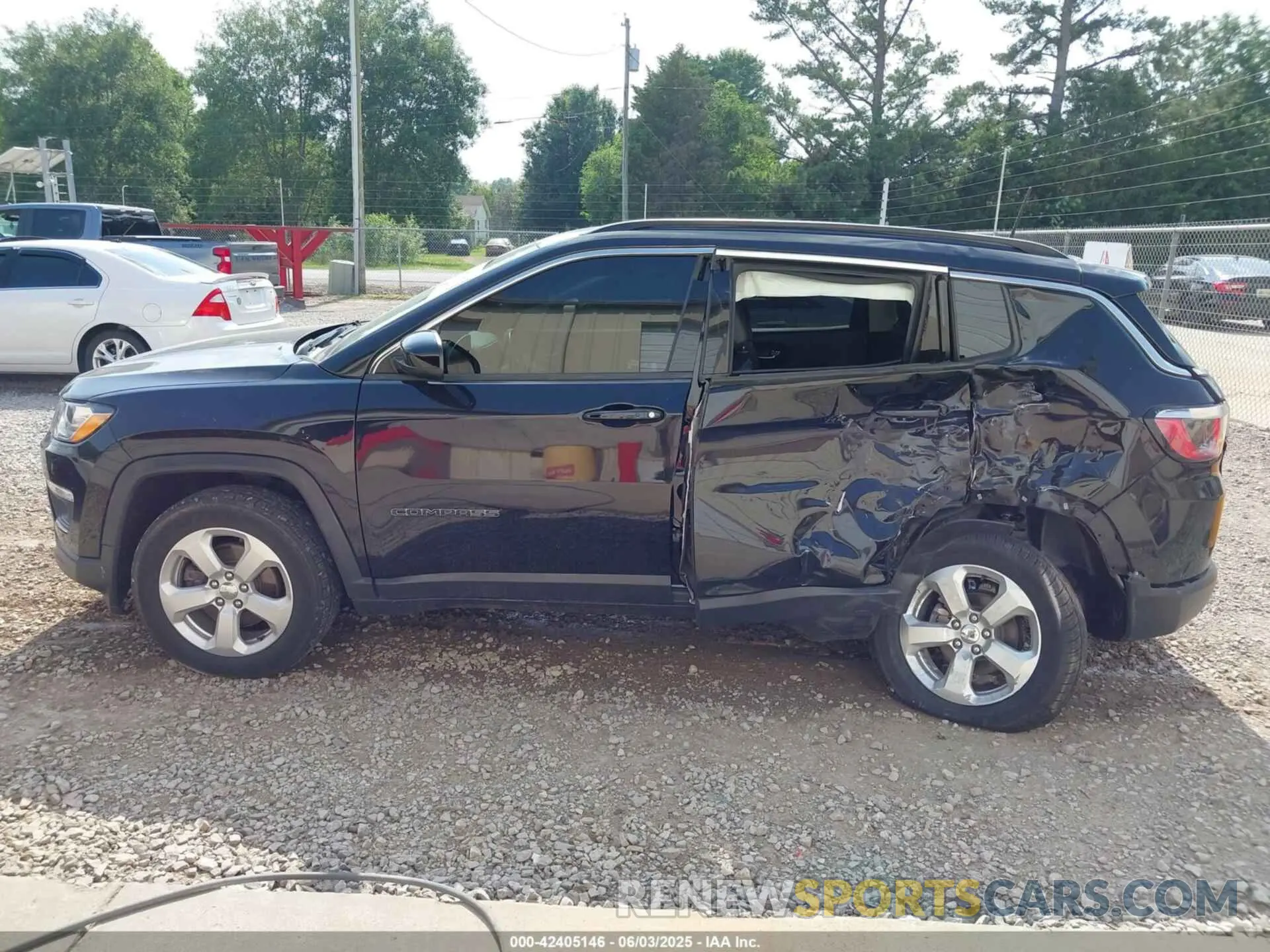 14 Photograph of a damaged car 3C4NJDBB5LT130257 JEEP COMPASS 2020