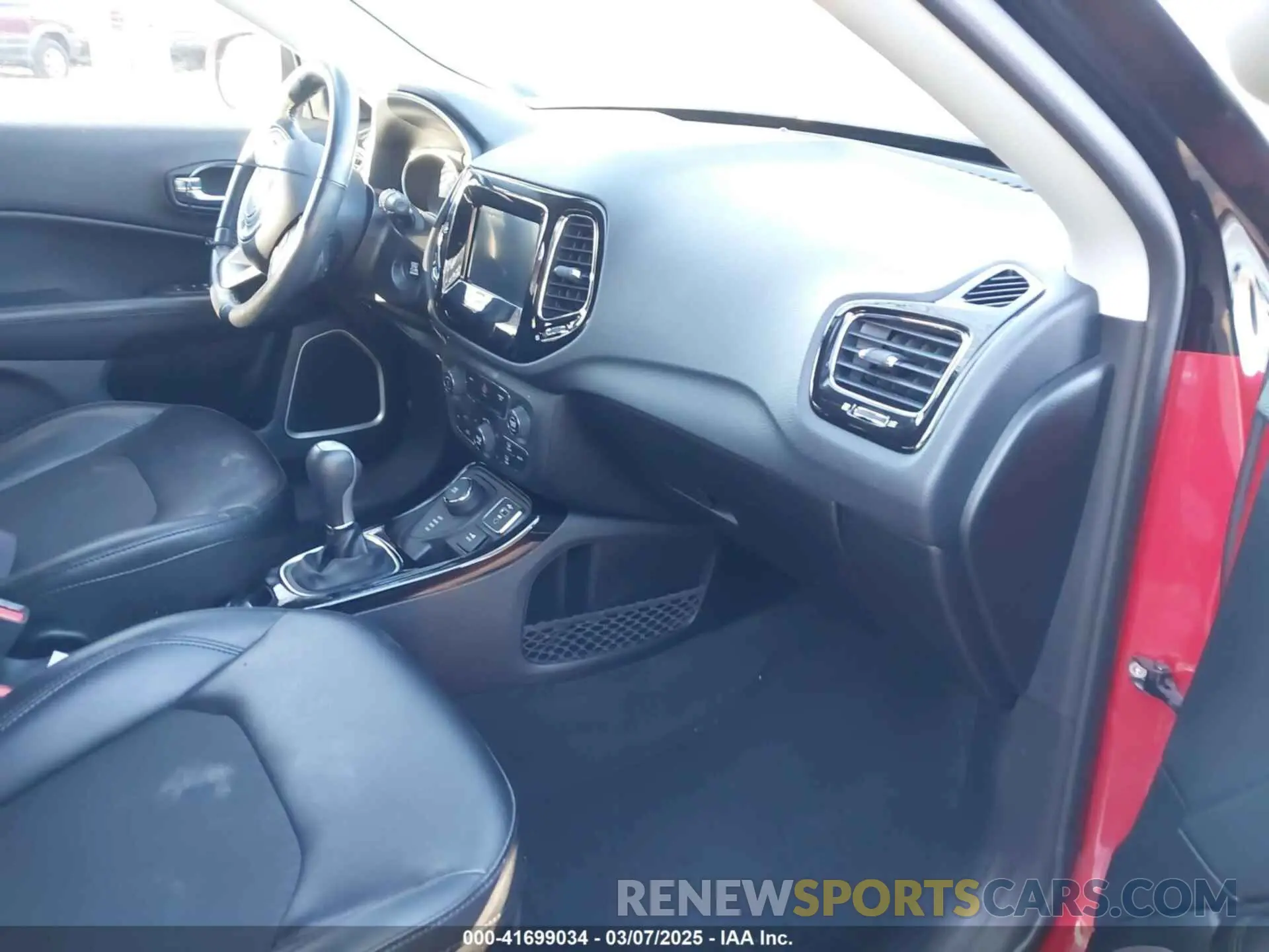 5 Photograph of a damaged car 3C4NJDBB5LT149875 JEEP COMPASS 2020
