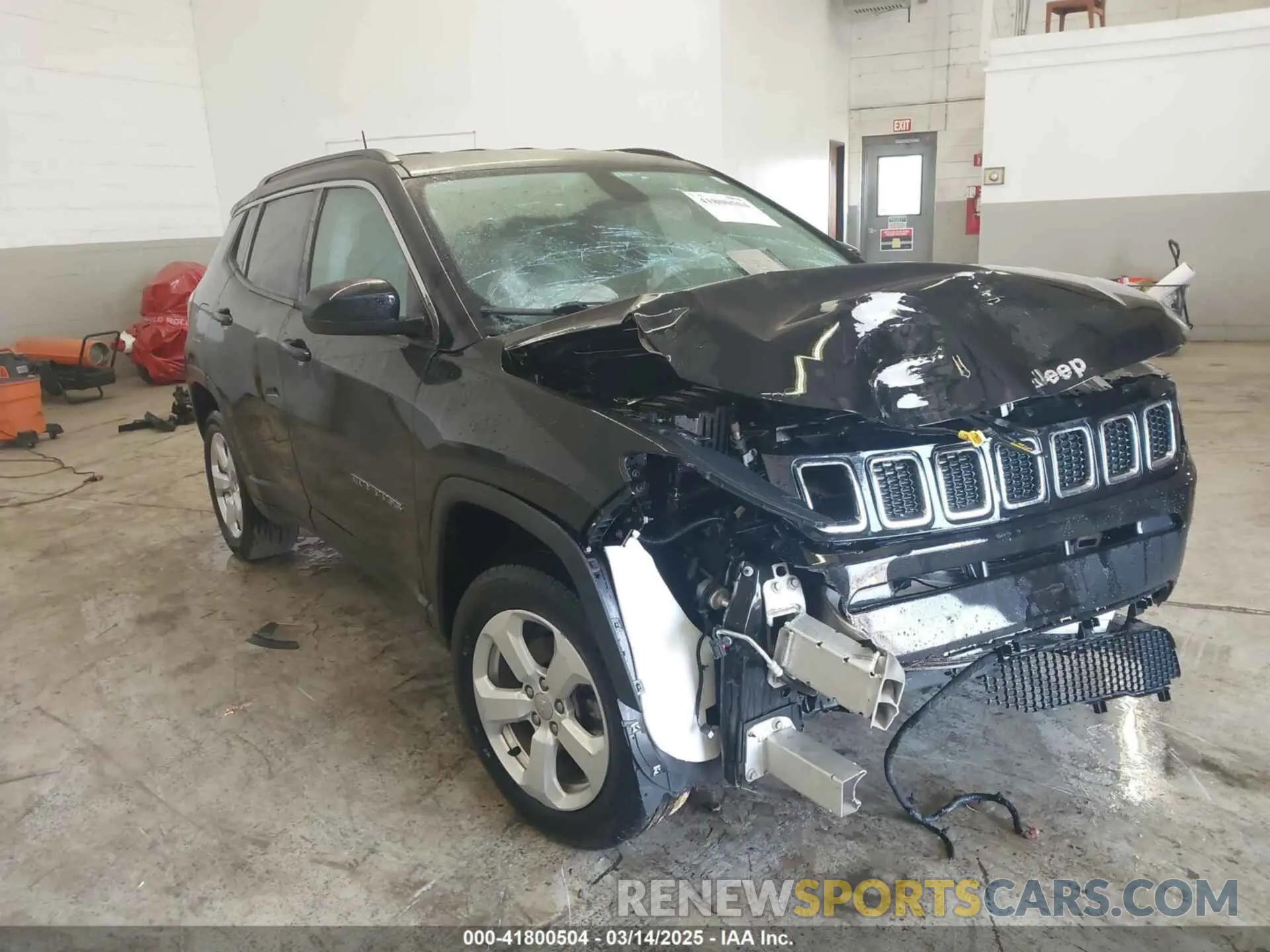 1 Photograph of a damaged car 3C4NJDBB5LT168765 JEEP COMPASS 2020