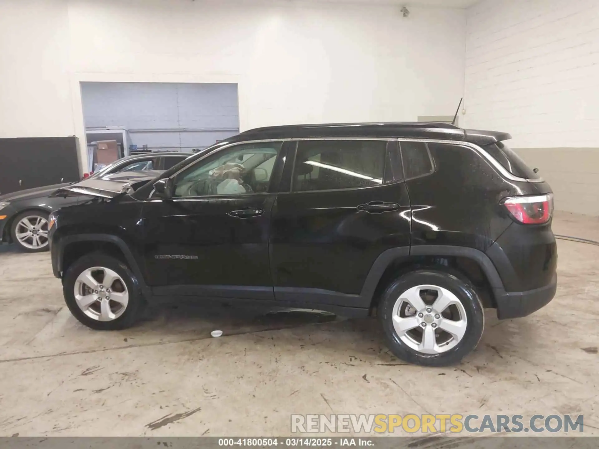 15 Photograph of a damaged car 3C4NJDBB5LT168765 JEEP COMPASS 2020