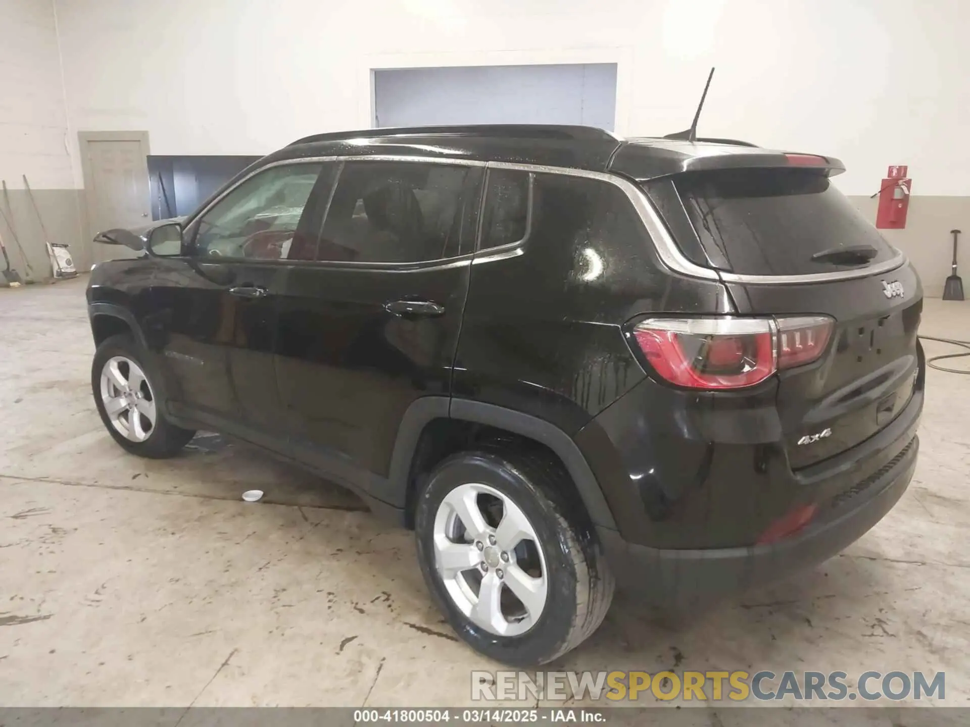 3 Photograph of a damaged car 3C4NJDBB5LT168765 JEEP COMPASS 2020