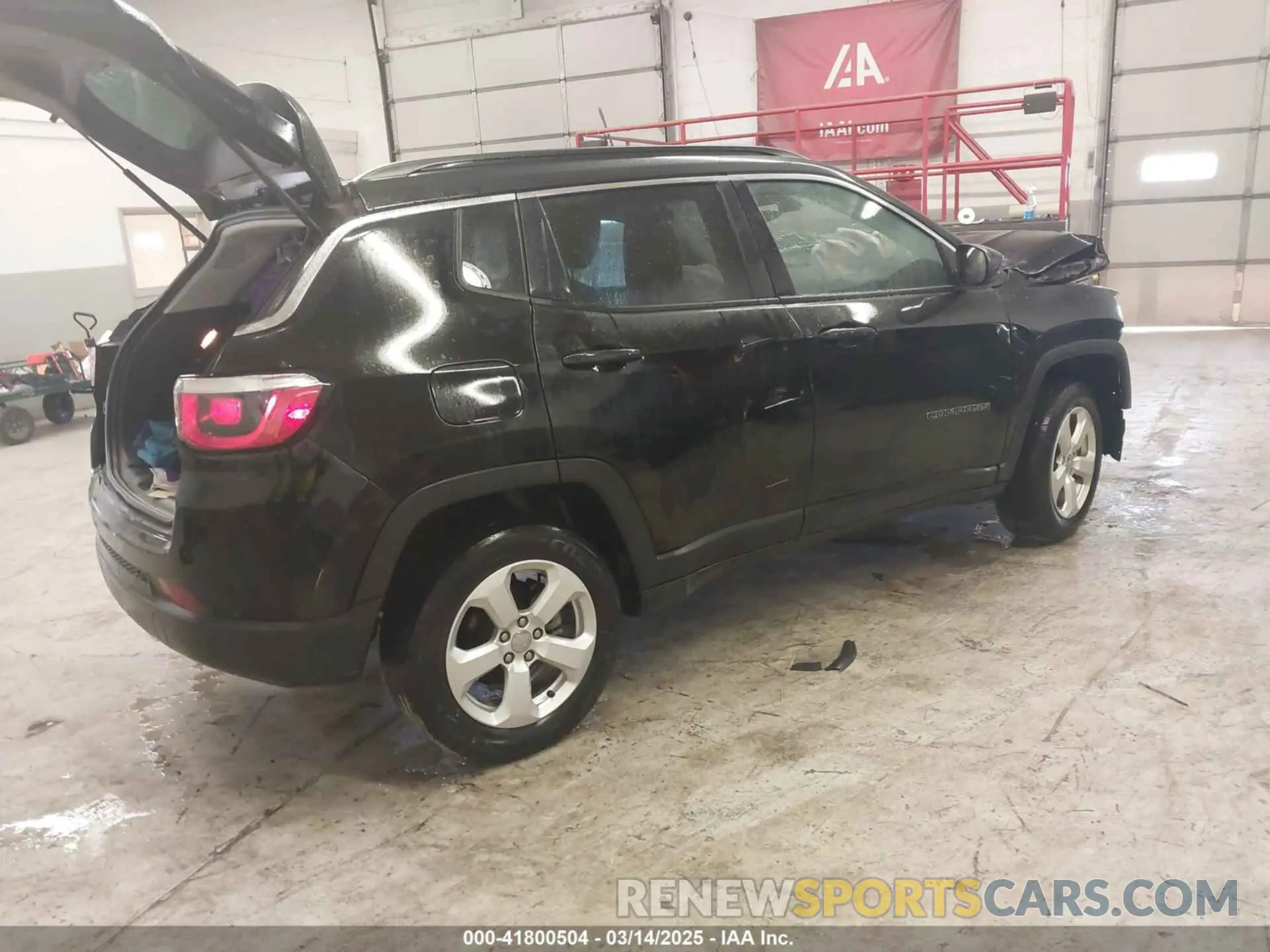 4 Photograph of a damaged car 3C4NJDBB5LT168765 JEEP COMPASS 2020