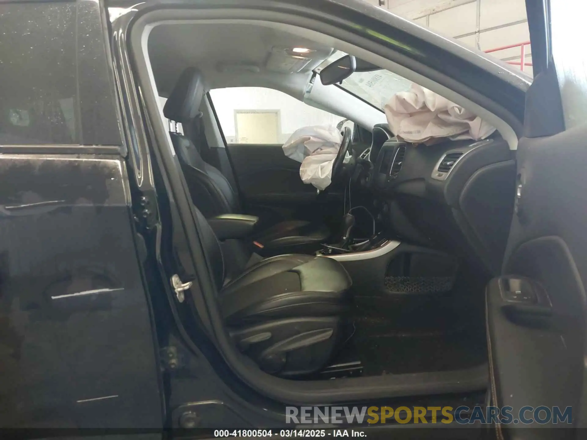 5 Photograph of a damaged car 3C4NJDBB5LT168765 JEEP COMPASS 2020
