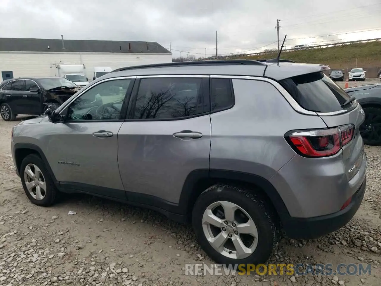 2 Photograph of a damaged car 3C4NJDBB6LT100572 JEEP COMPASS 2020