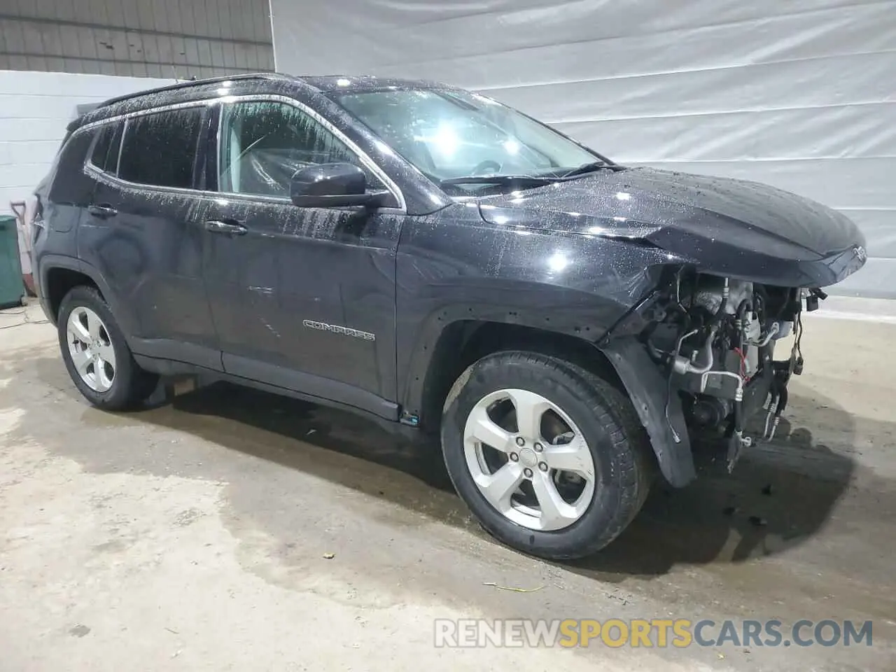 4 Photograph of a damaged car 3C4NJDBB6LT116884 JEEP COMPASS 2020