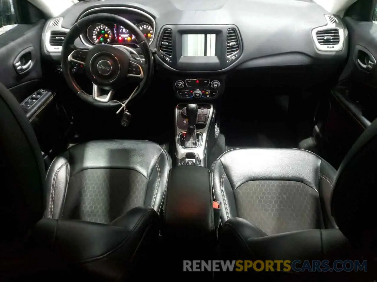 8 Photograph of a damaged car 3C4NJDBB6LT116884 JEEP COMPASS 2020