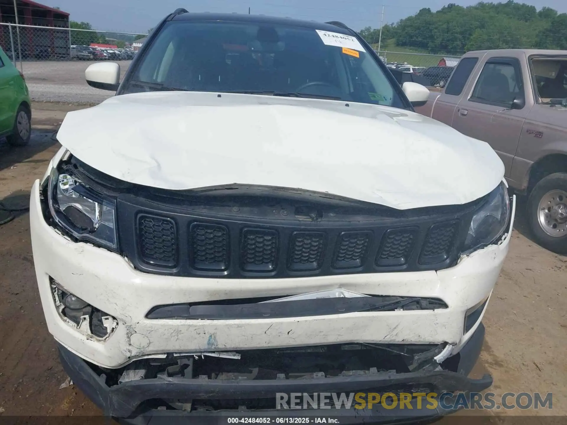 6 Photograph of a damaged car 3C4NJDBB6LT157841 JEEP COMPASS 2020