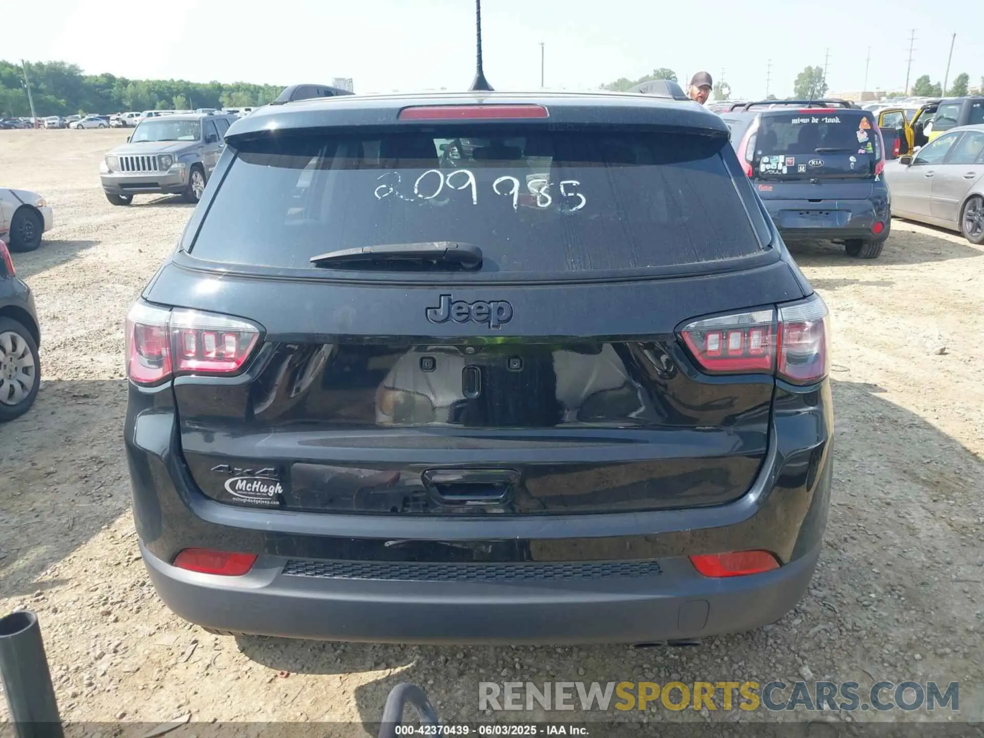 17 Photograph of a damaged car 3C4NJDBB6LT209985 JEEP COMPASS 2020