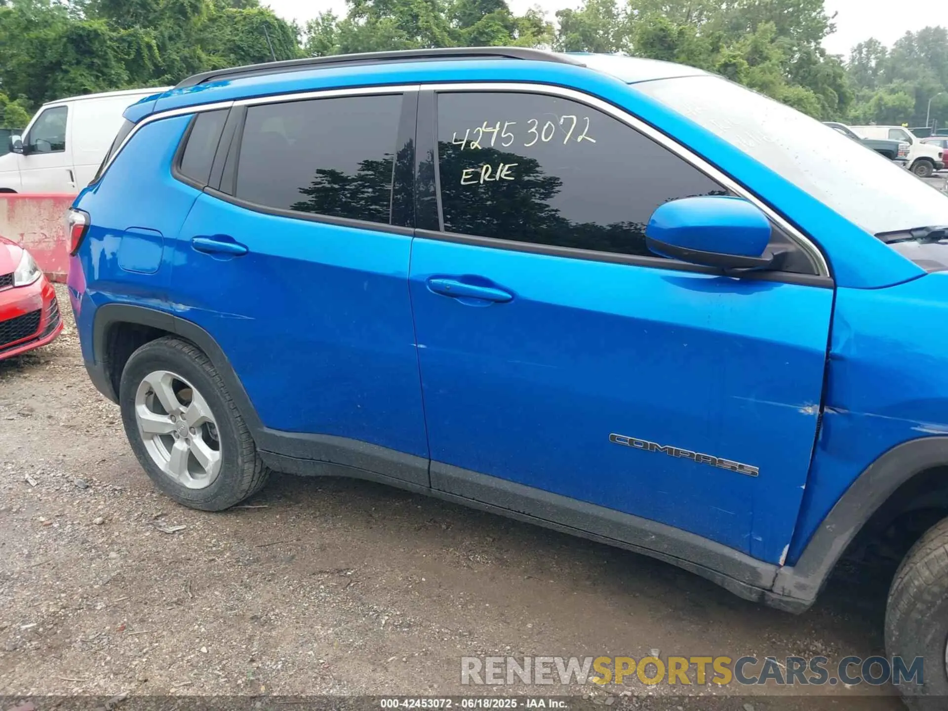 17 Photograph of a damaged car 3C4NJDBB6LT241125 JEEP COMPASS 2020
