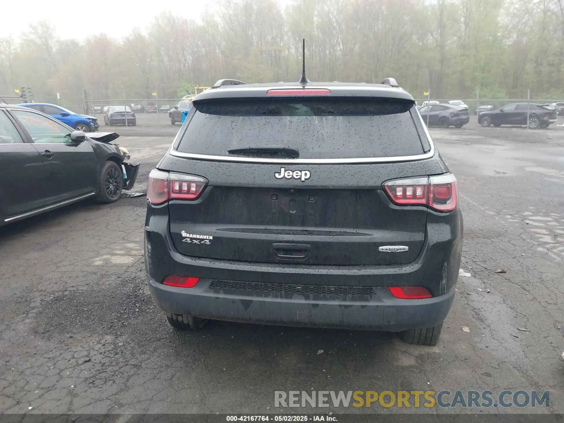 16 Photograph of a damaged car 3C4NJDBB7LT100998 JEEP COMPASS 2020
