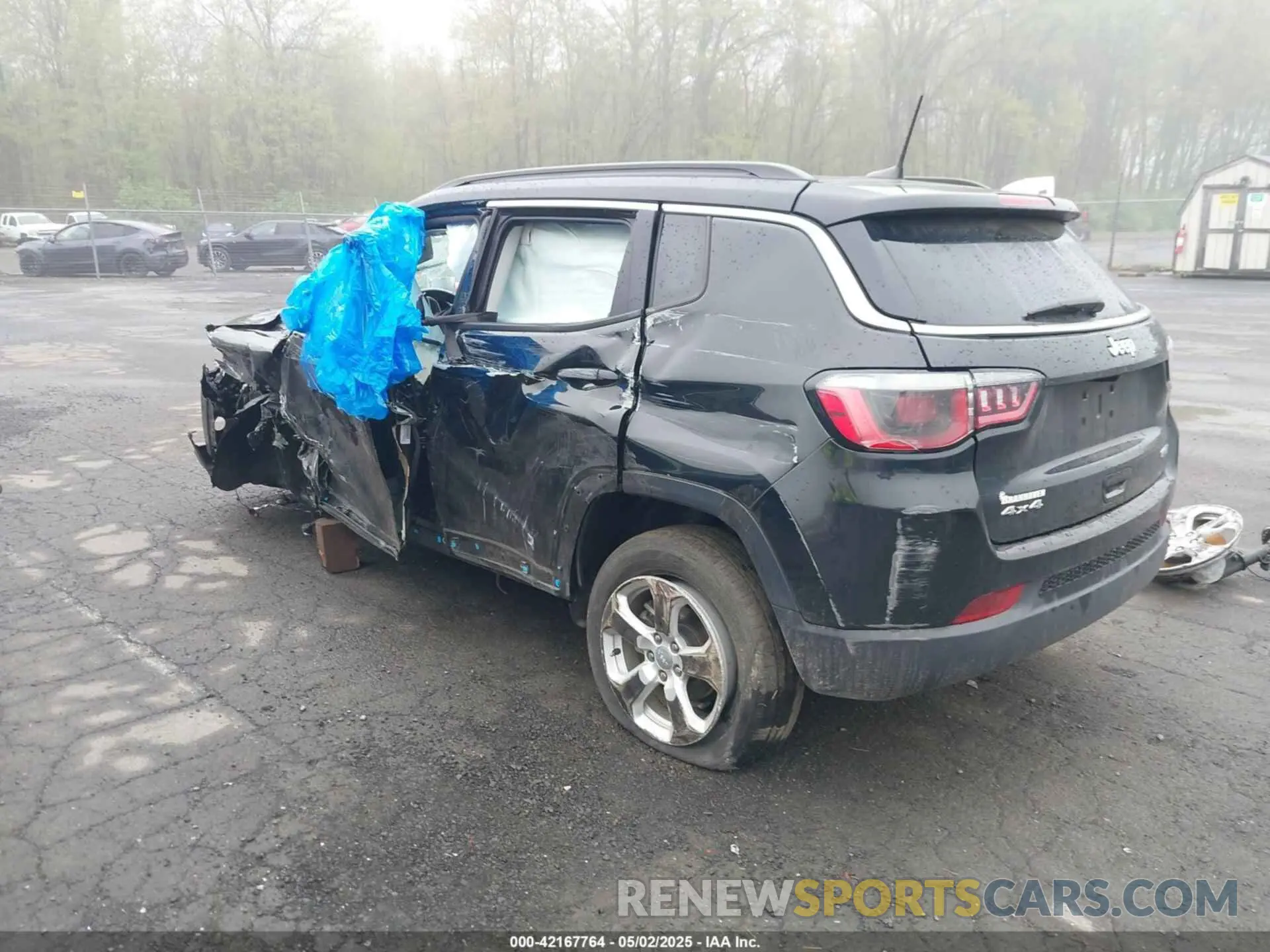 3 Photograph of a damaged car 3C4NJDBB7LT100998 JEEP COMPASS 2020
