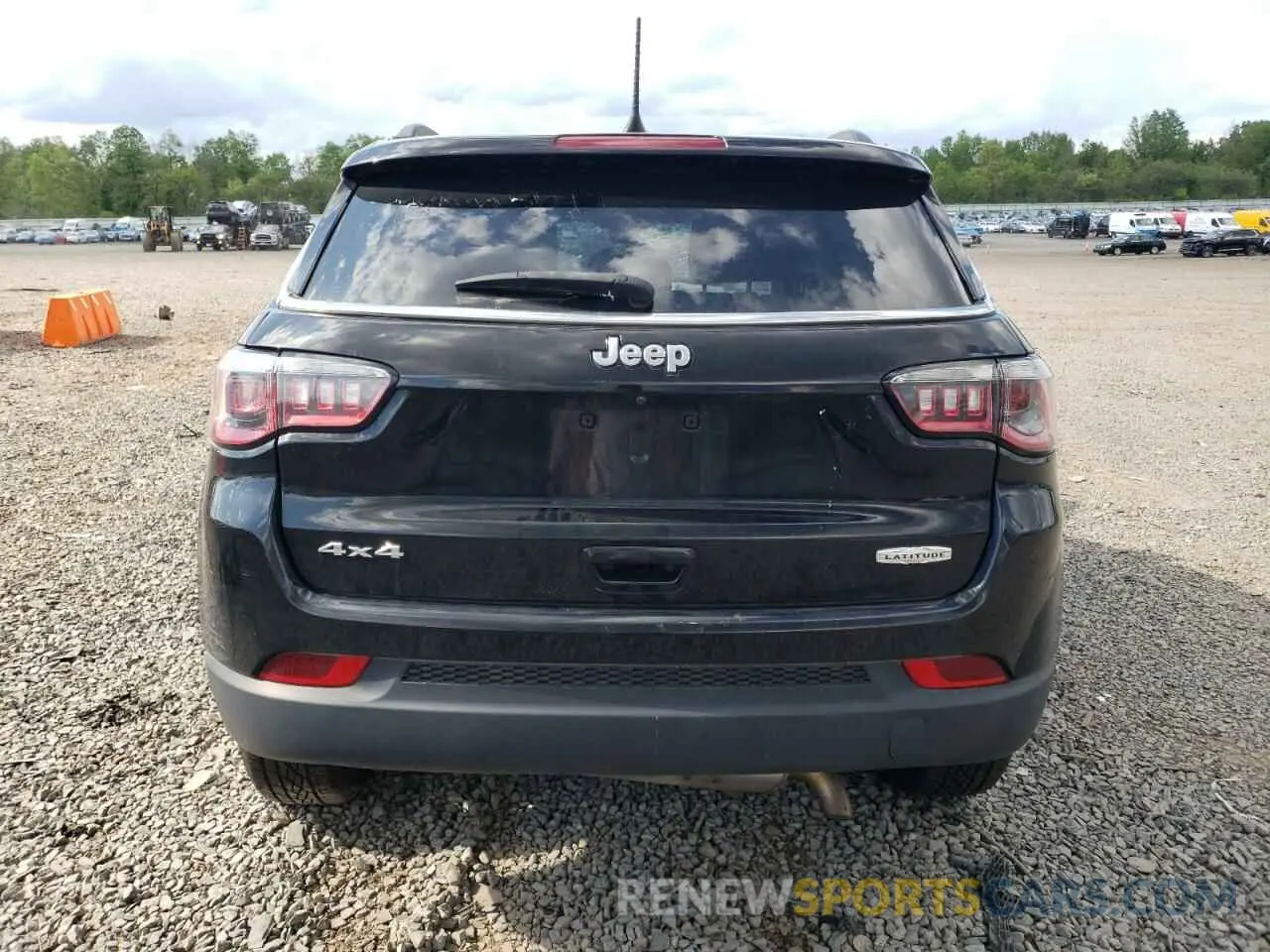 6 Photograph of a damaged car 3C4NJDBB7LT135136 JEEP COMPASS 2020