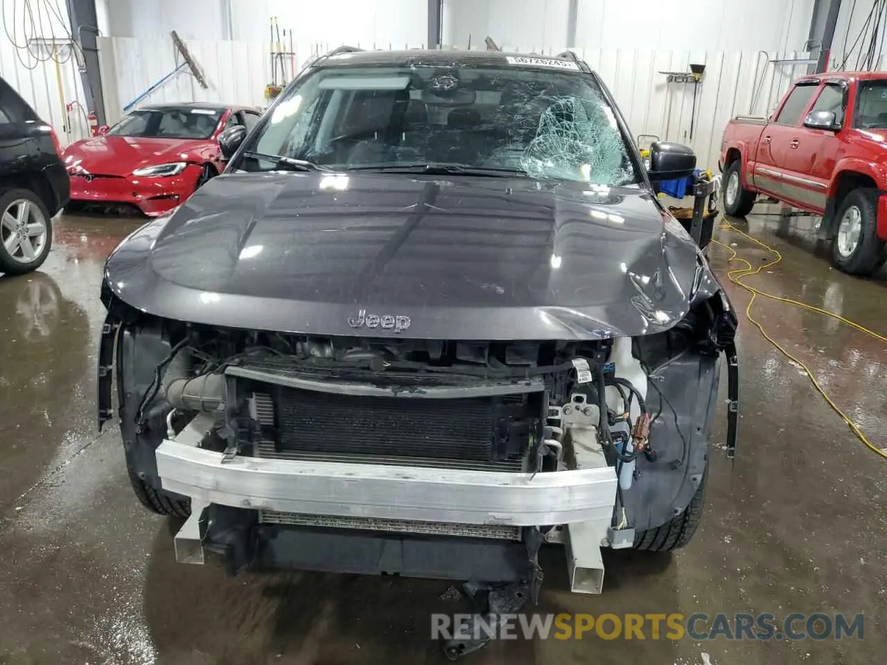 5 Photograph of a damaged car 3C4NJDBB7LT149974 JEEP COMPASS 2020