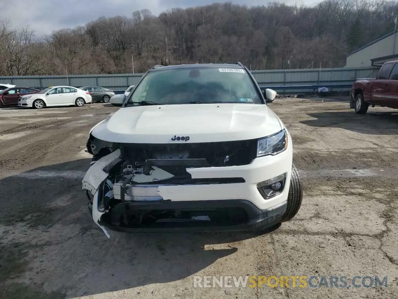 5 Photograph of a damaged car 3C4NJDBB7LT164880 JEEP COMPASS 2020