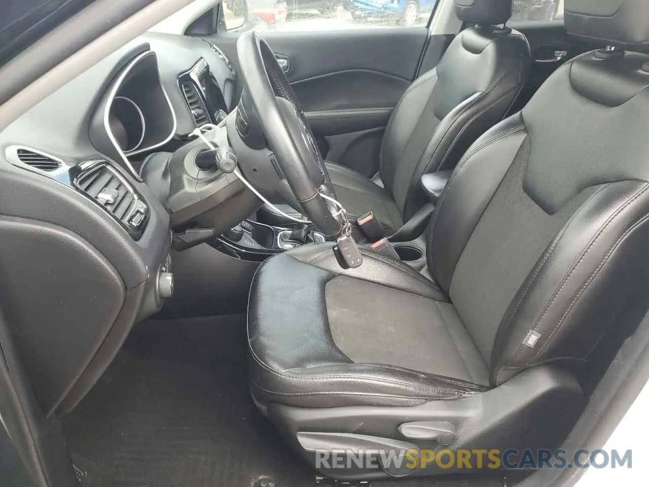 7 Photograph of a damaged car 3C4NJDBB7LT164880 JEEP COMPASS 2020