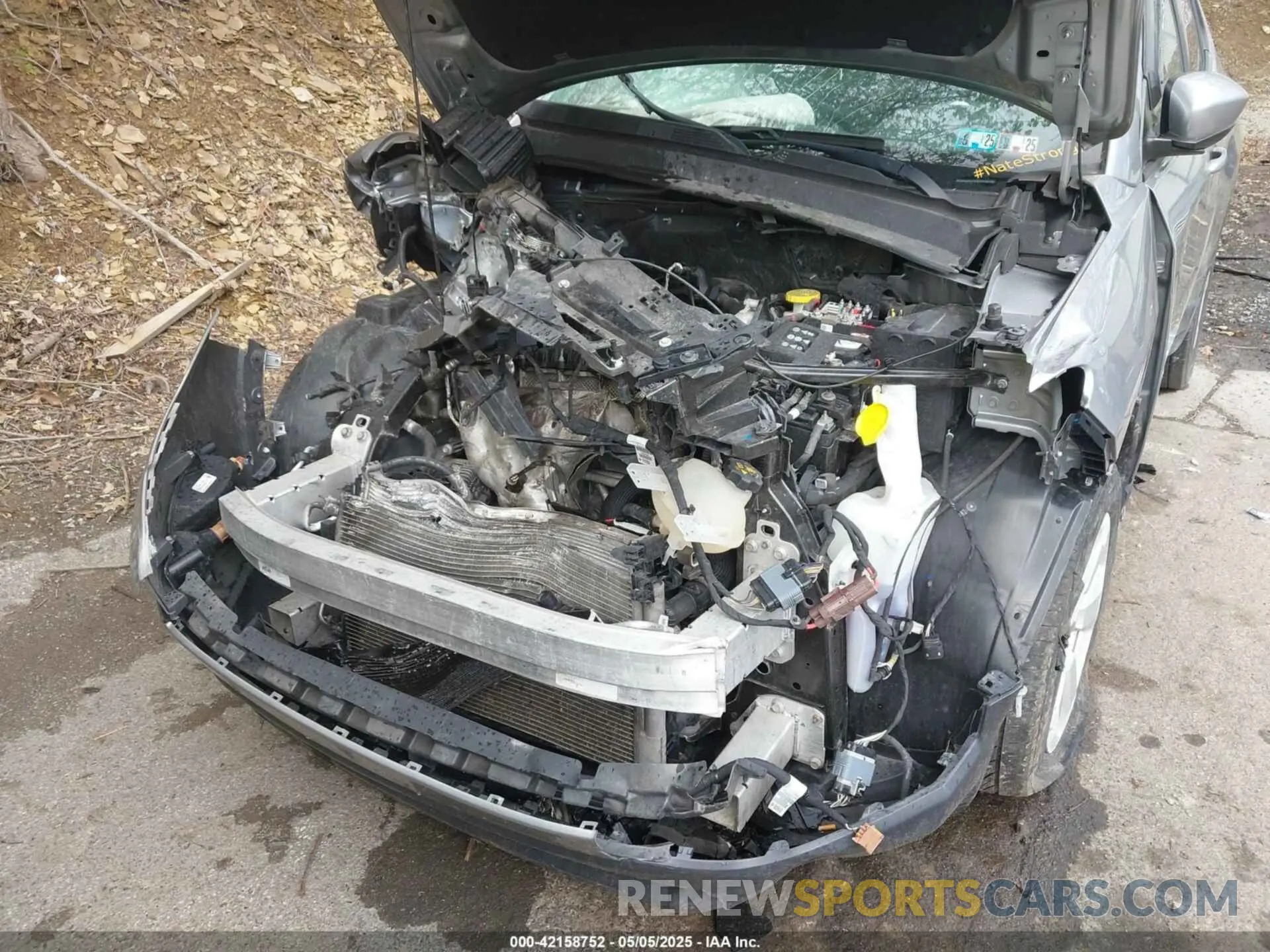 6 Photograph of a damaged car 3C4NJDBB7LT240789 JEEP COMPASS 2020