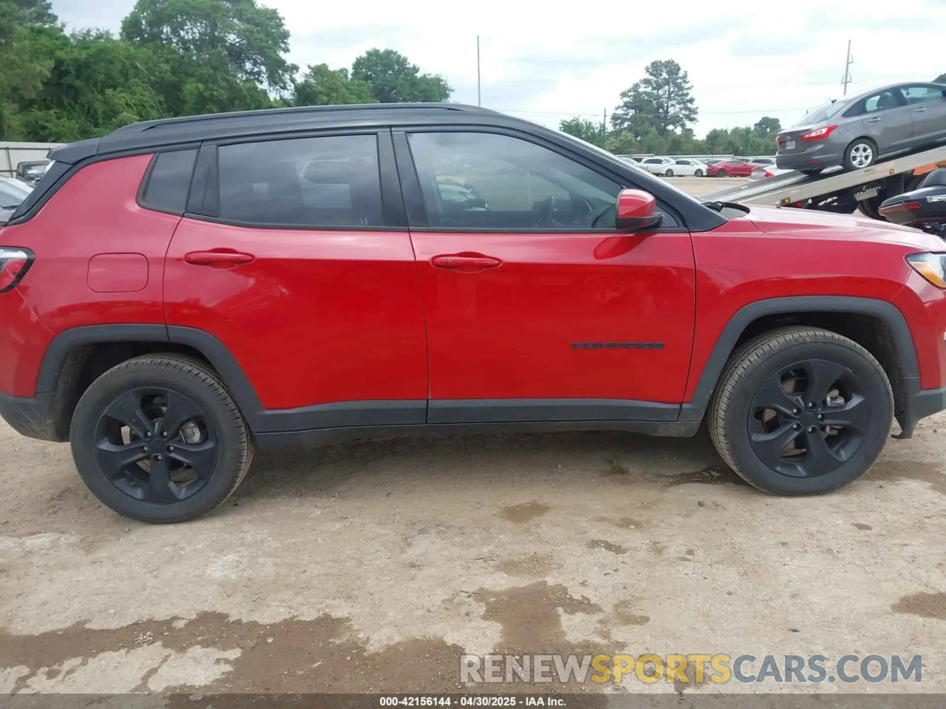 13 Photograph of a damaged car 3C4NJDBB8LT133542 JEEP COMPASS 2020