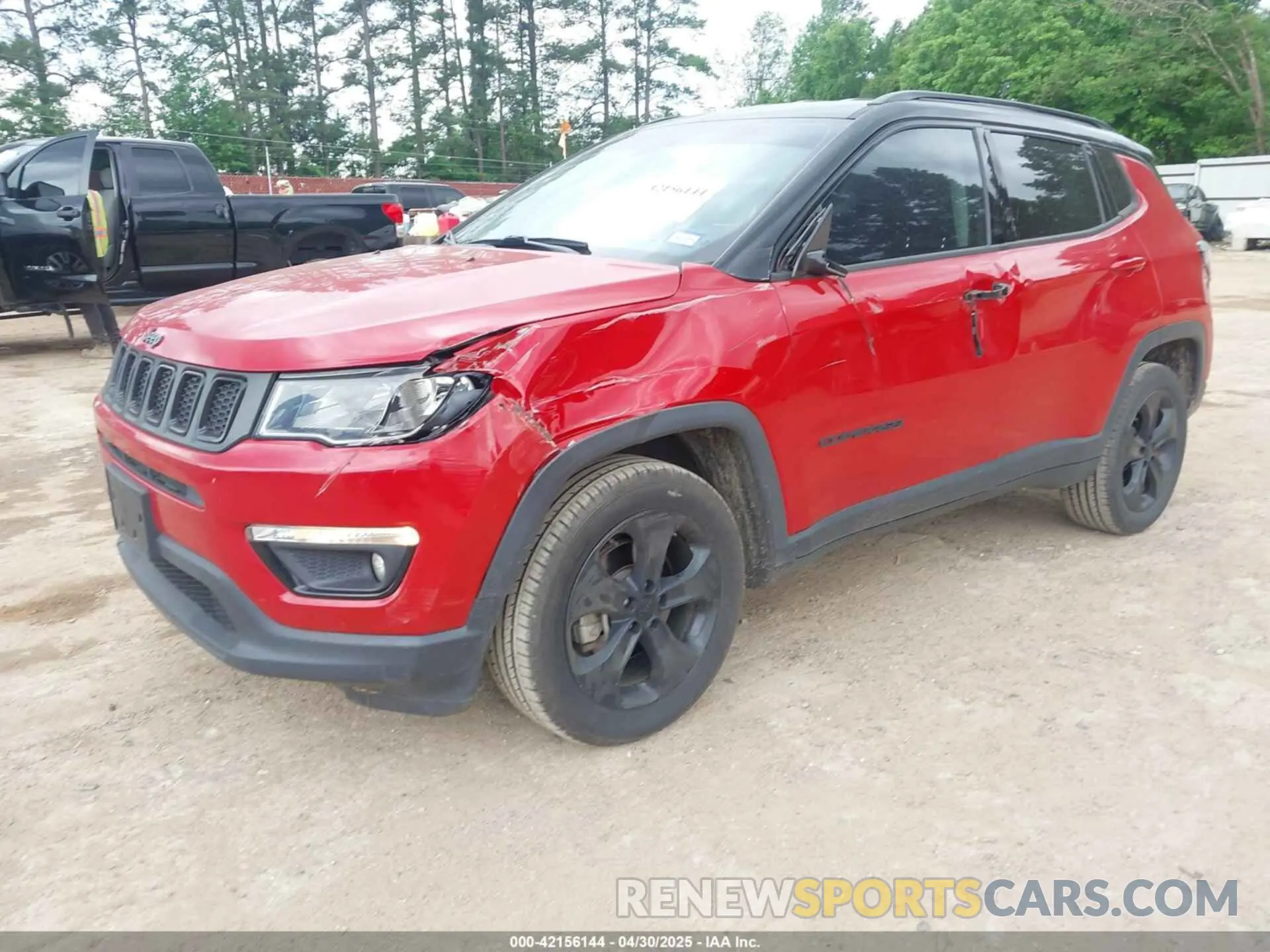2 Photograph of a damaged car 3C4NJDBB8LT133542 JEEP COMPASS 2020