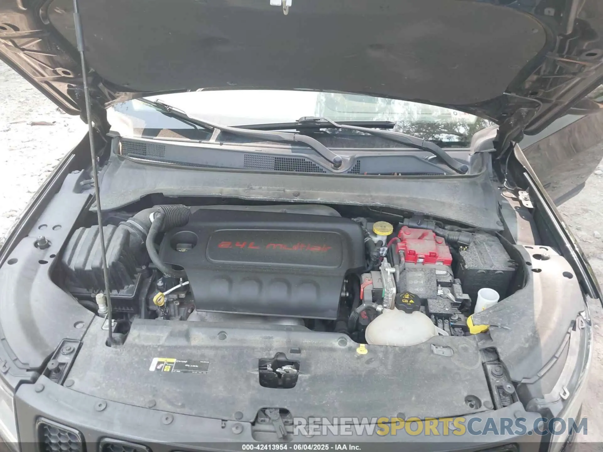 10 Photograph of a damaged car 3C4NJDBB8LT168615 JEEP COMPASS 2020