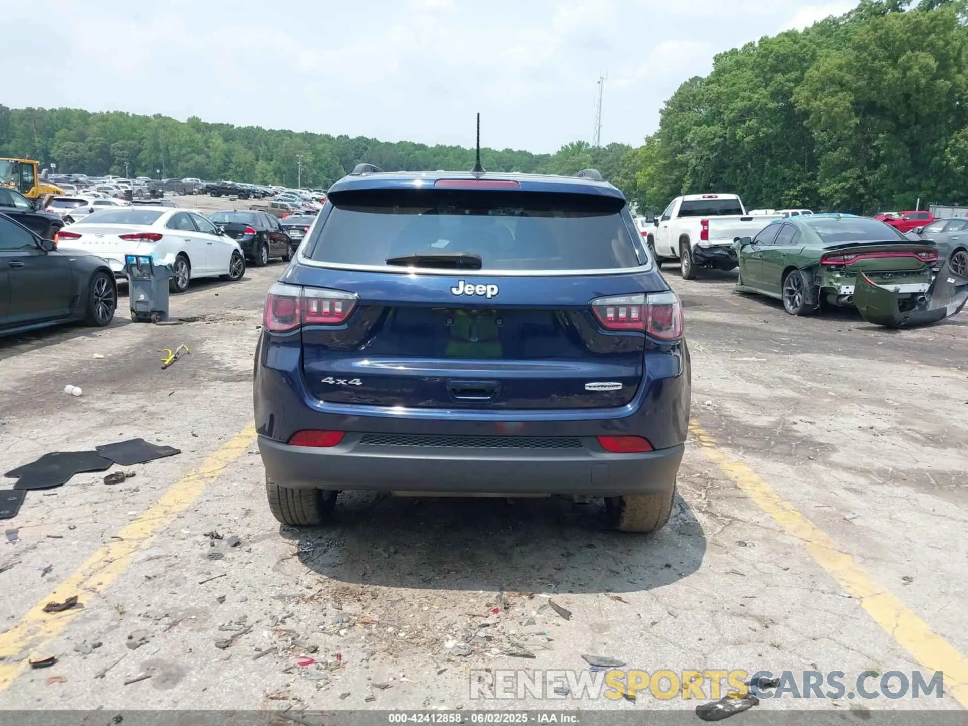 16 Photograph of a damaged car 3C4NJDBB8LT219613 JEEP COMPASS 2020