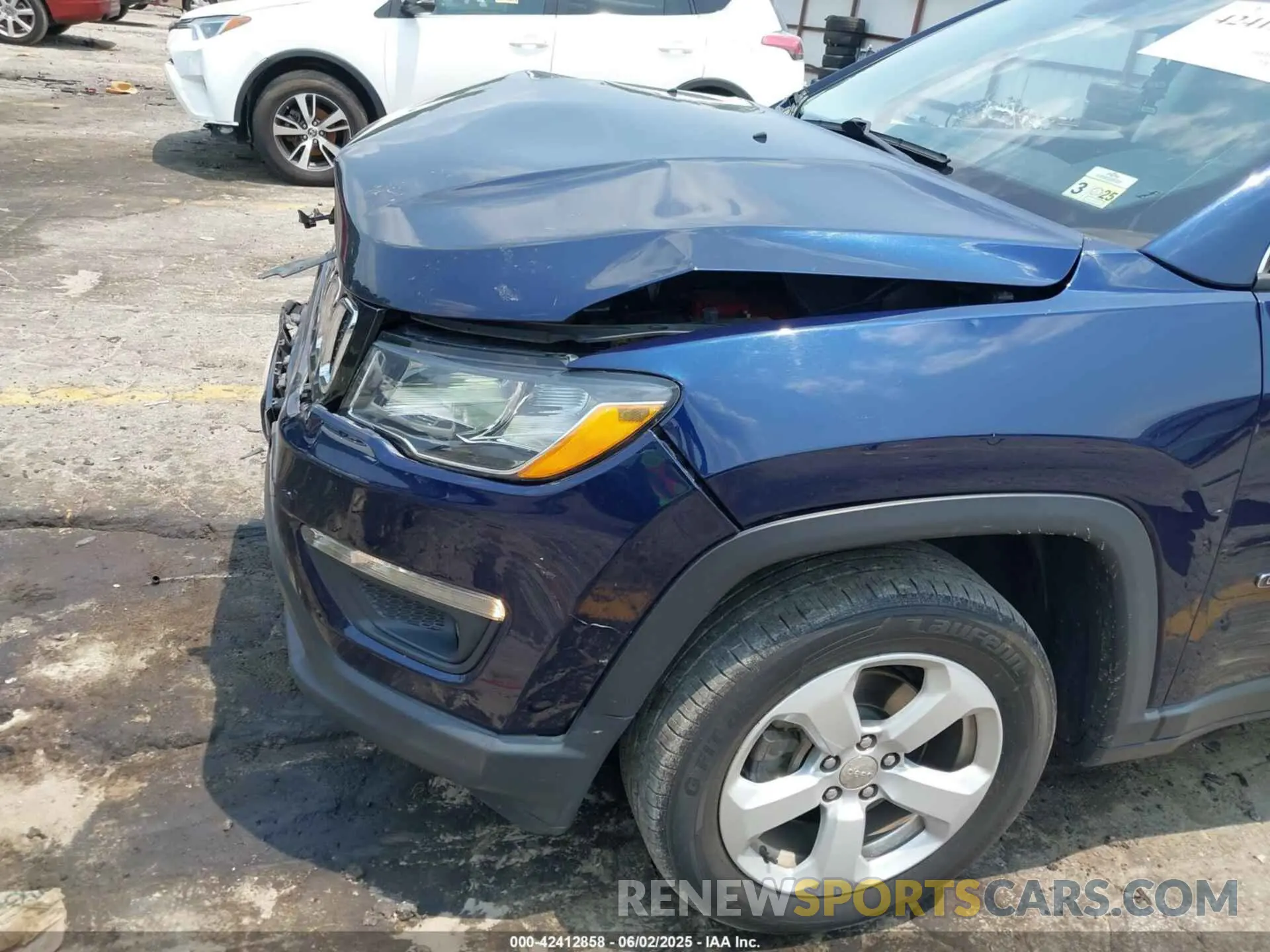 18 Photograph of a damaged car 3C4NJDBB8LT219613 JEEP COMPASS 2020