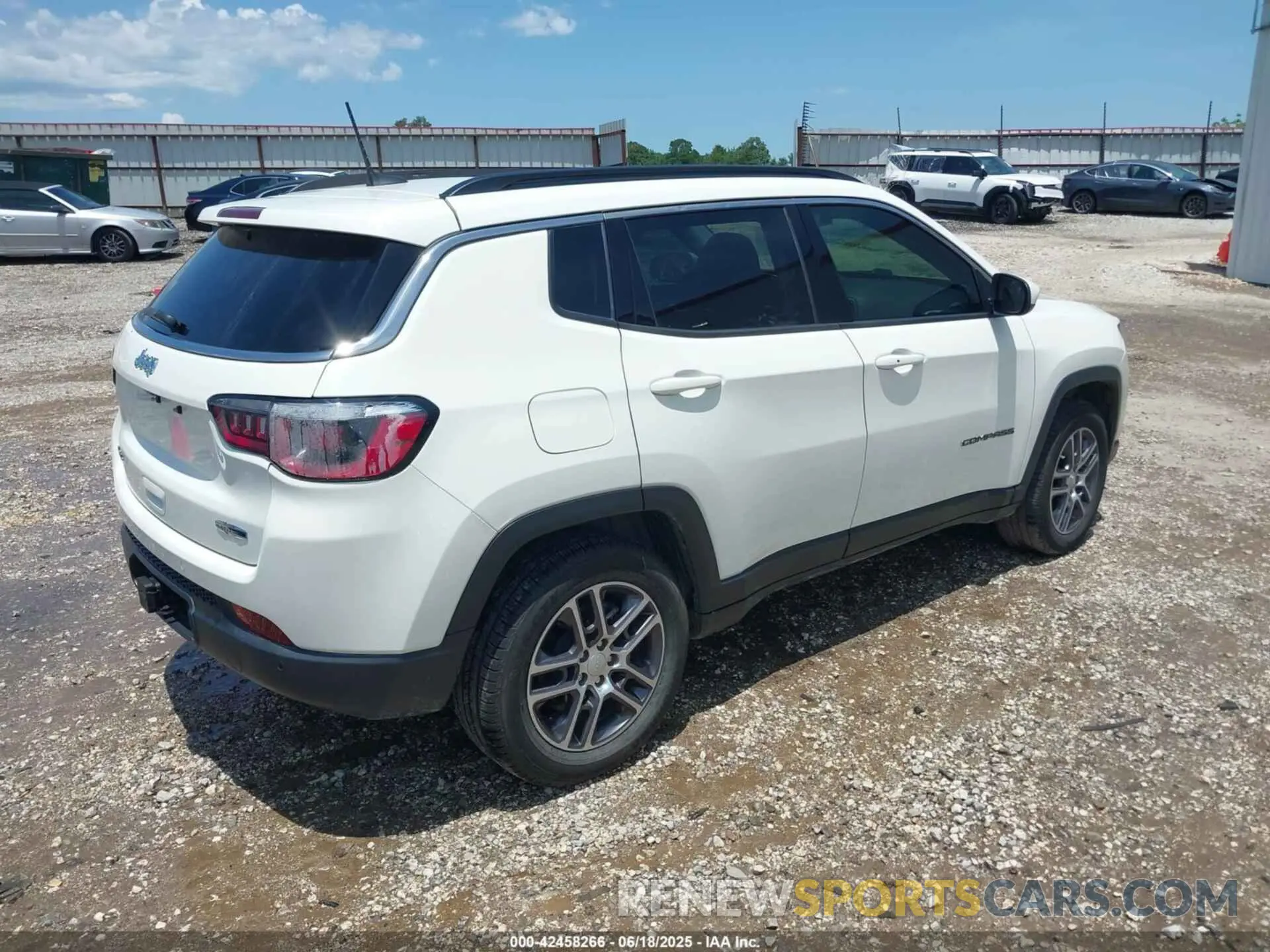 4 Photograph of a damaged car 3C4NJDBB8LT234466 JEEP COMPASS 2020
