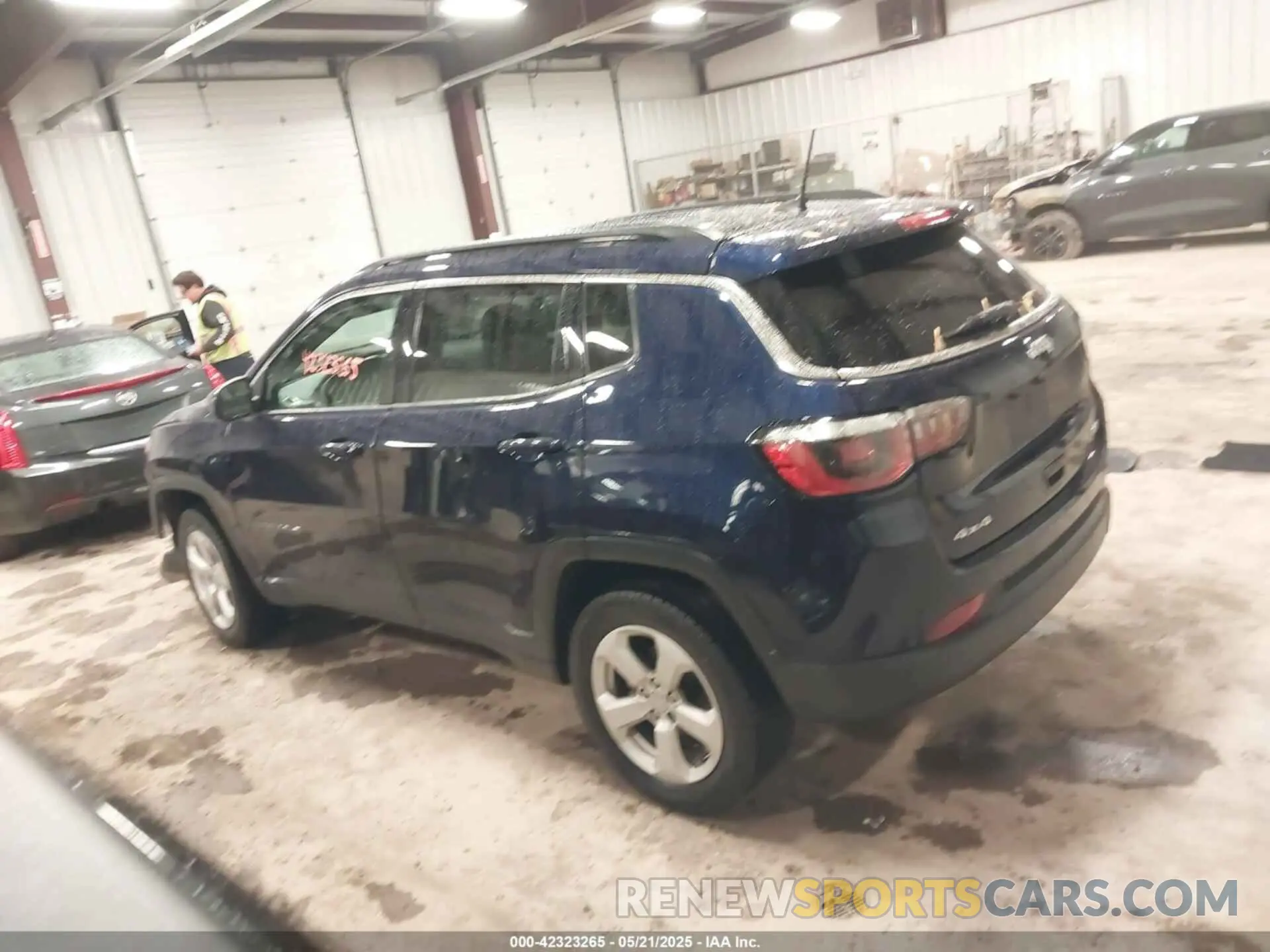 14 Photograph of a damaged car 3C4NJDBB9LT124543 JEEP COMPASS 2020
