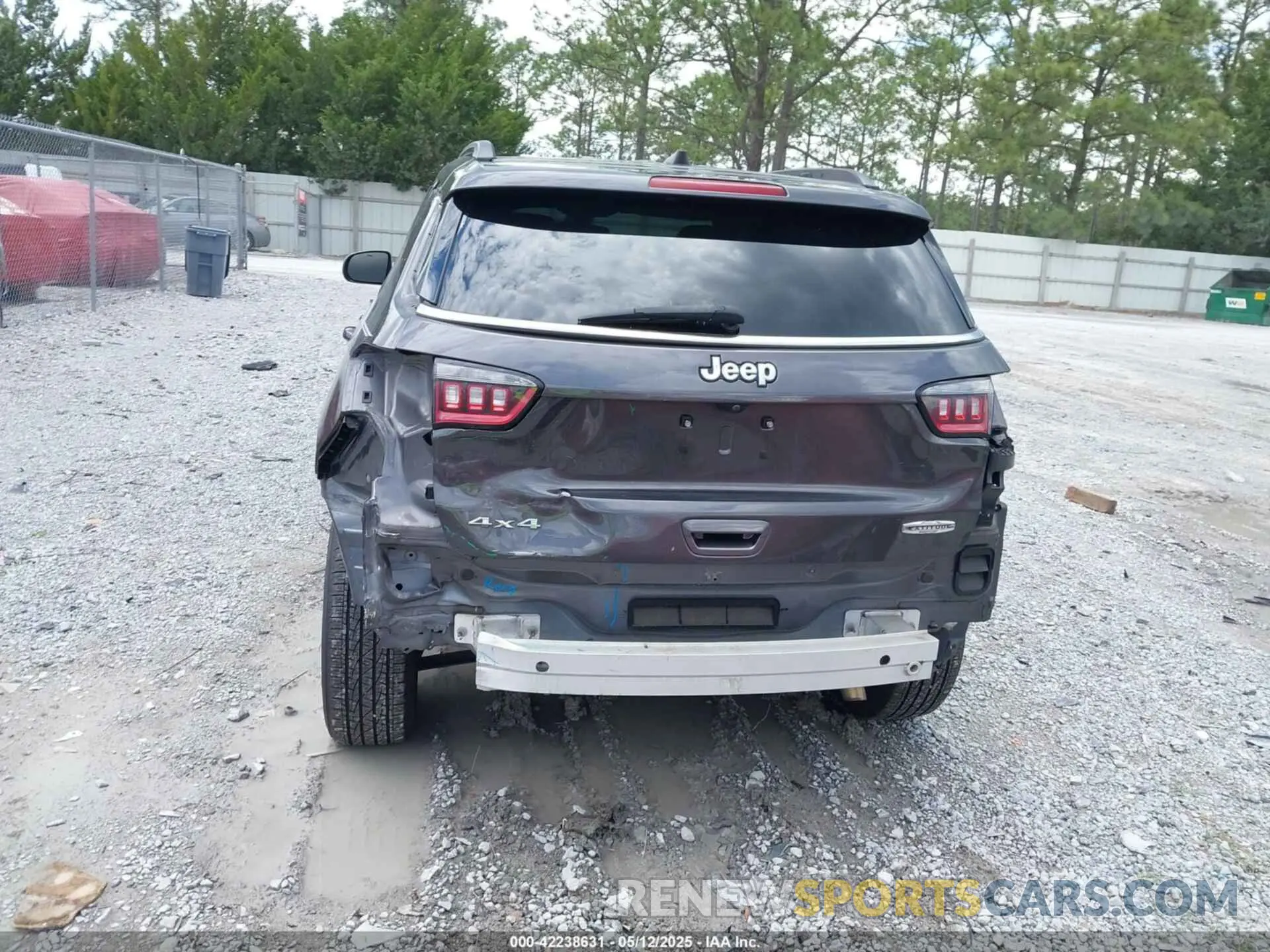 17 Photograph of a damaged car 3C4NJDBB9LT129693 JEEP COMPASS 2020